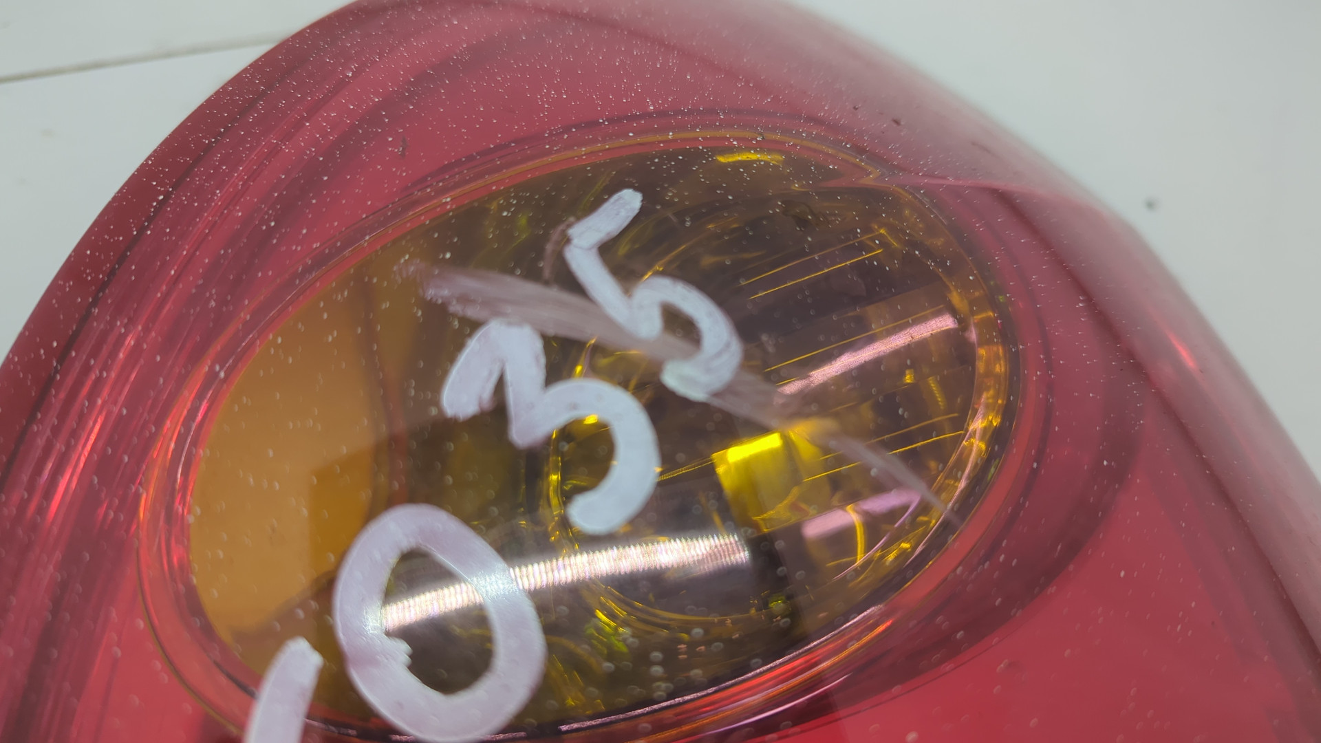 Фонарь задний правый