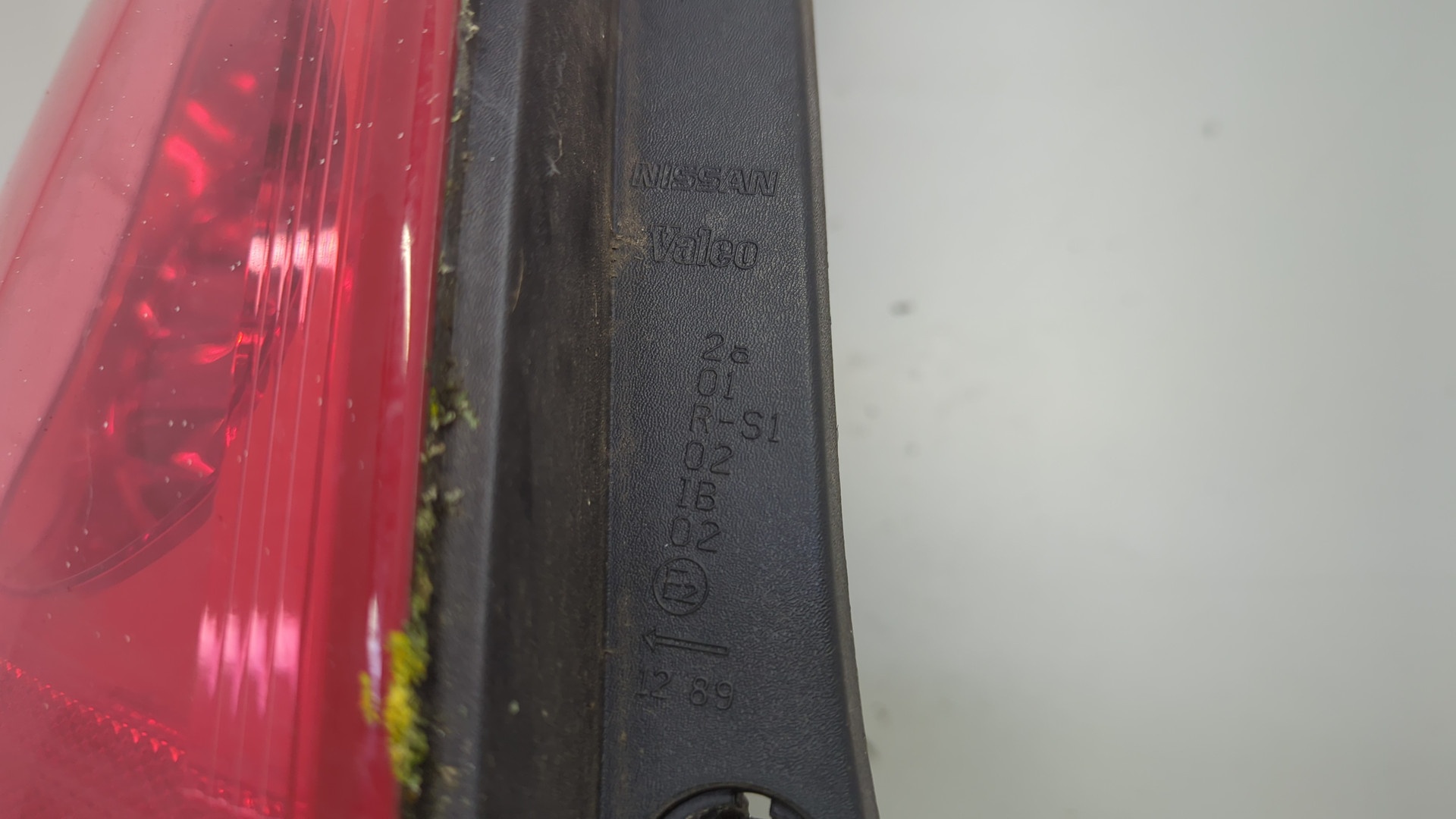 Фонарь задний левый