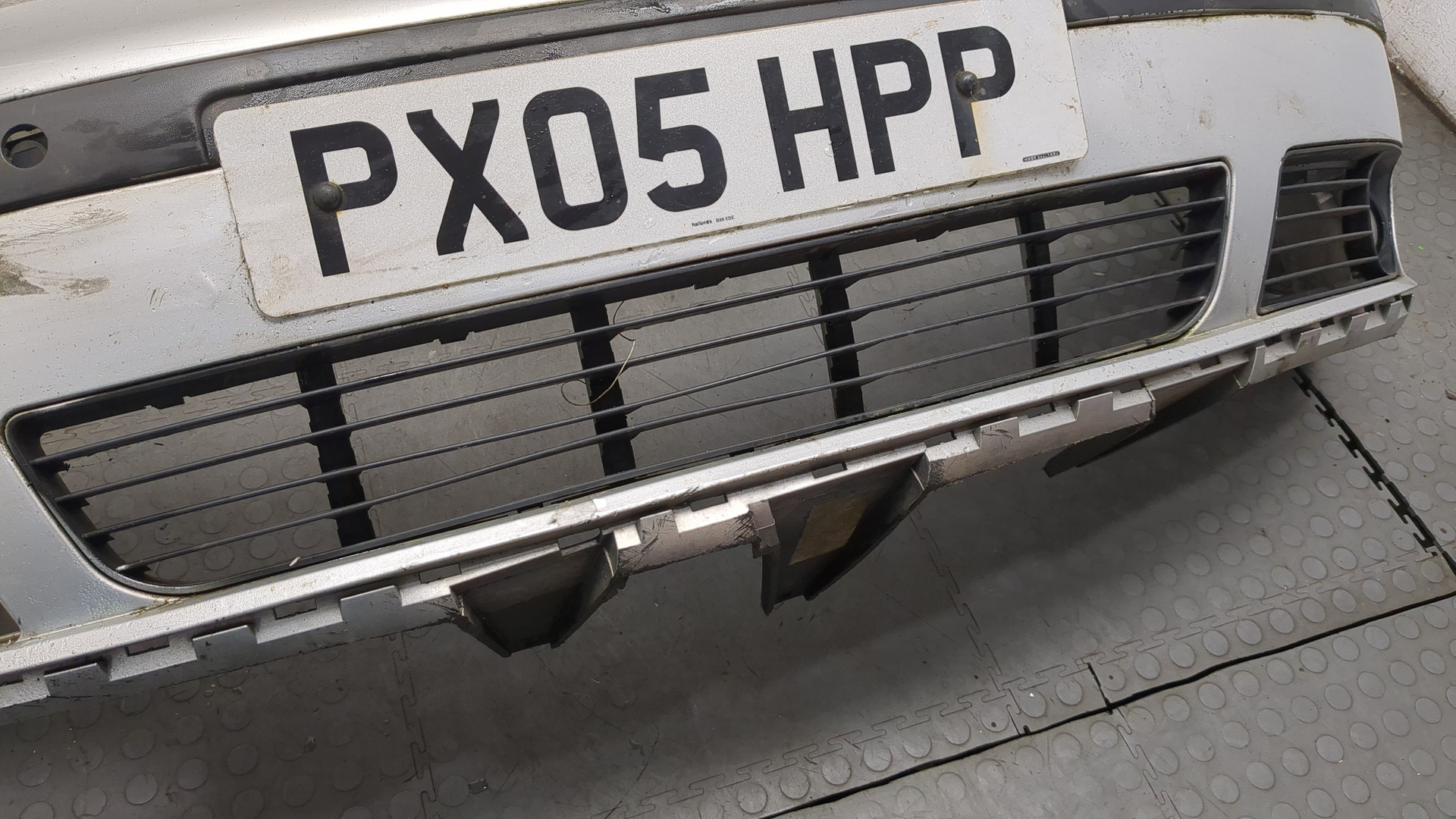 Бампер передний