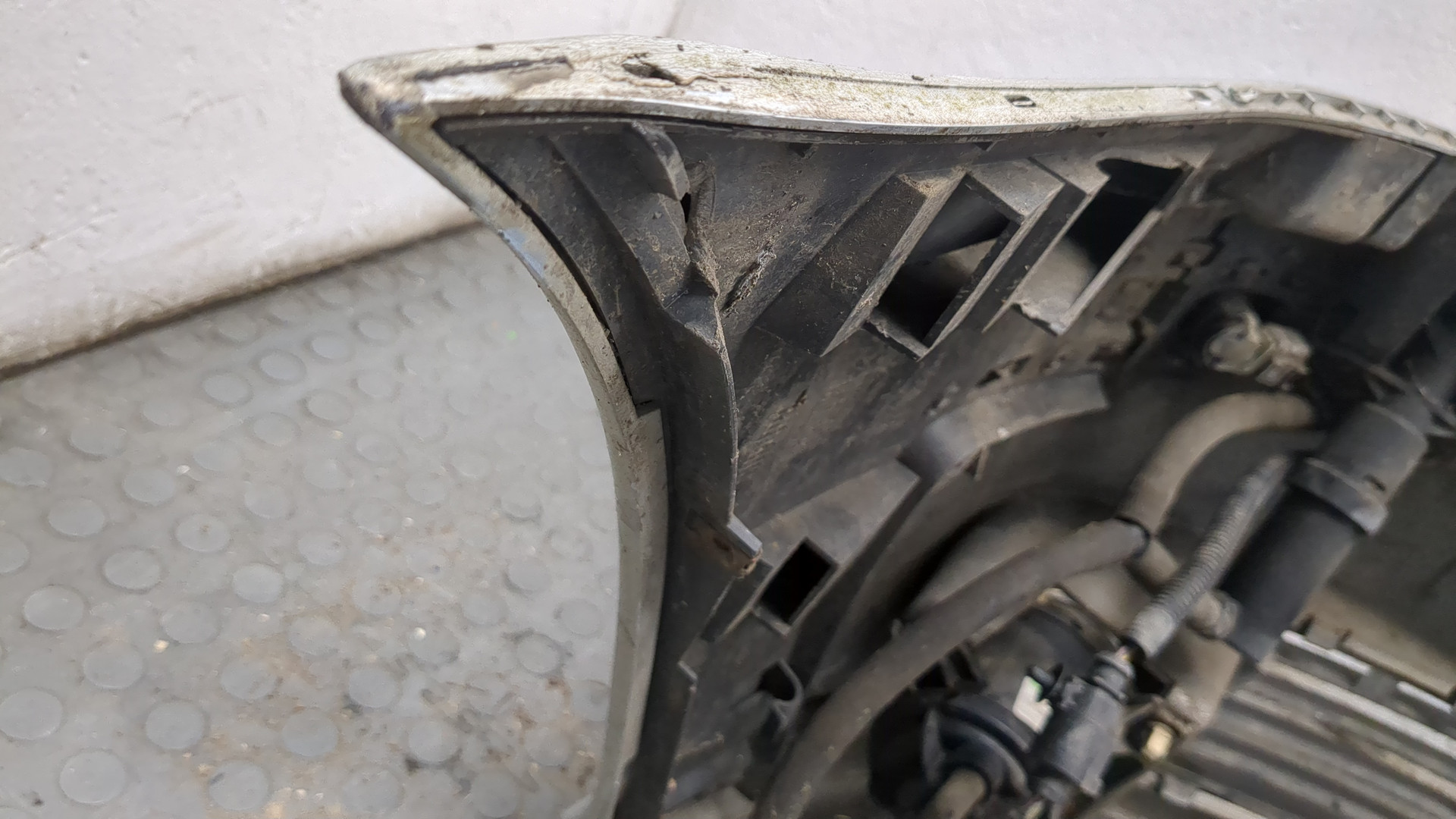 Бампер передний