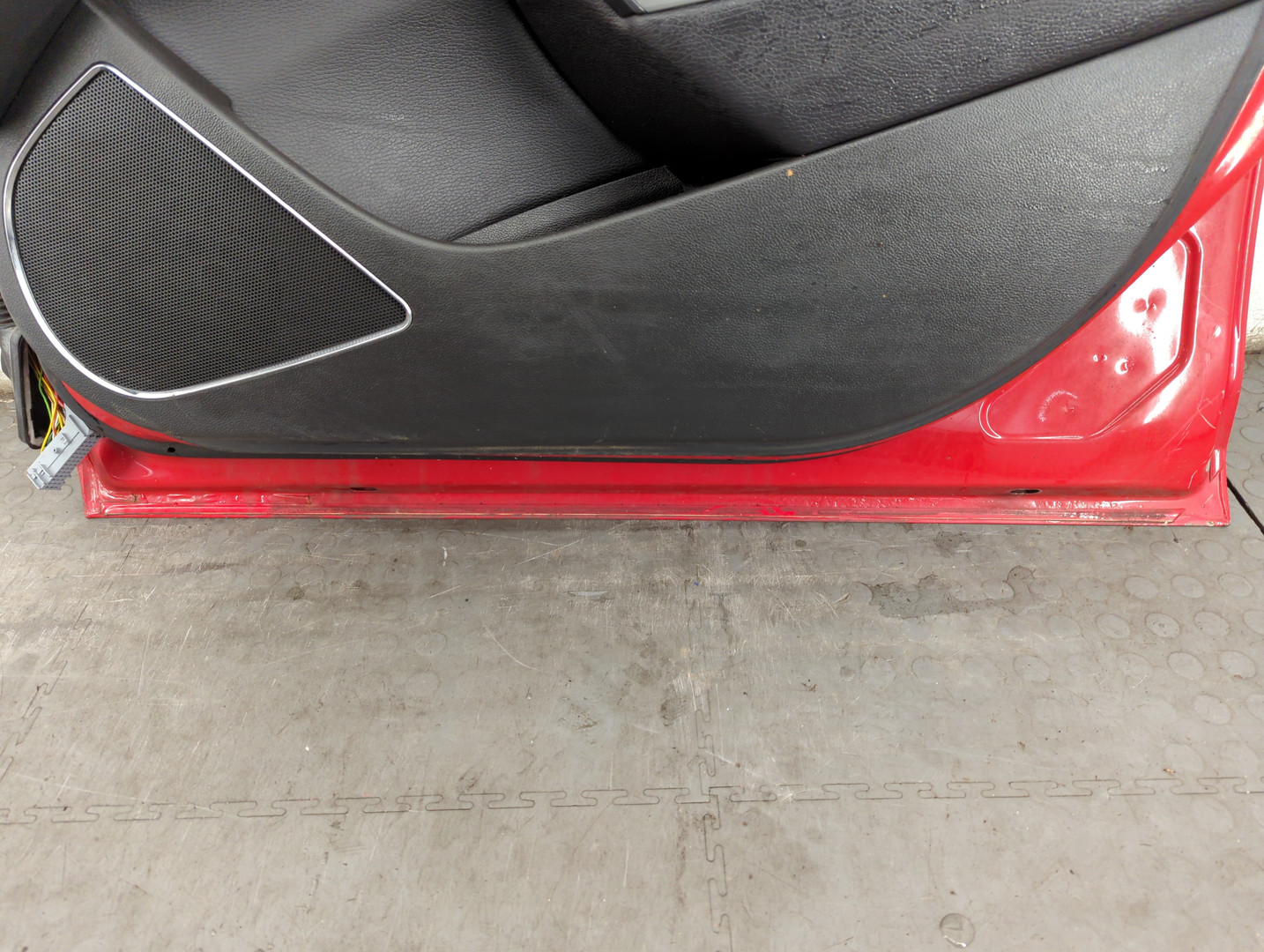 Дверь передняя правая