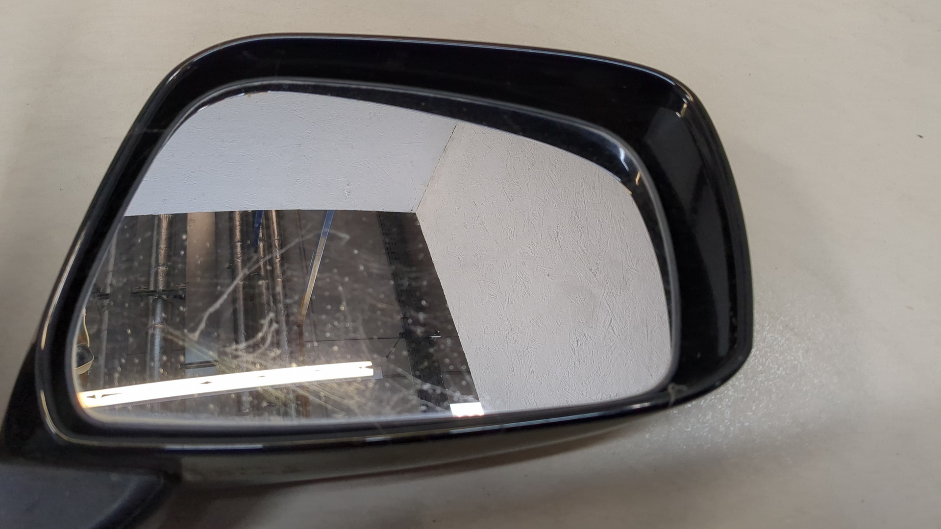 Зеркало правое электрическое