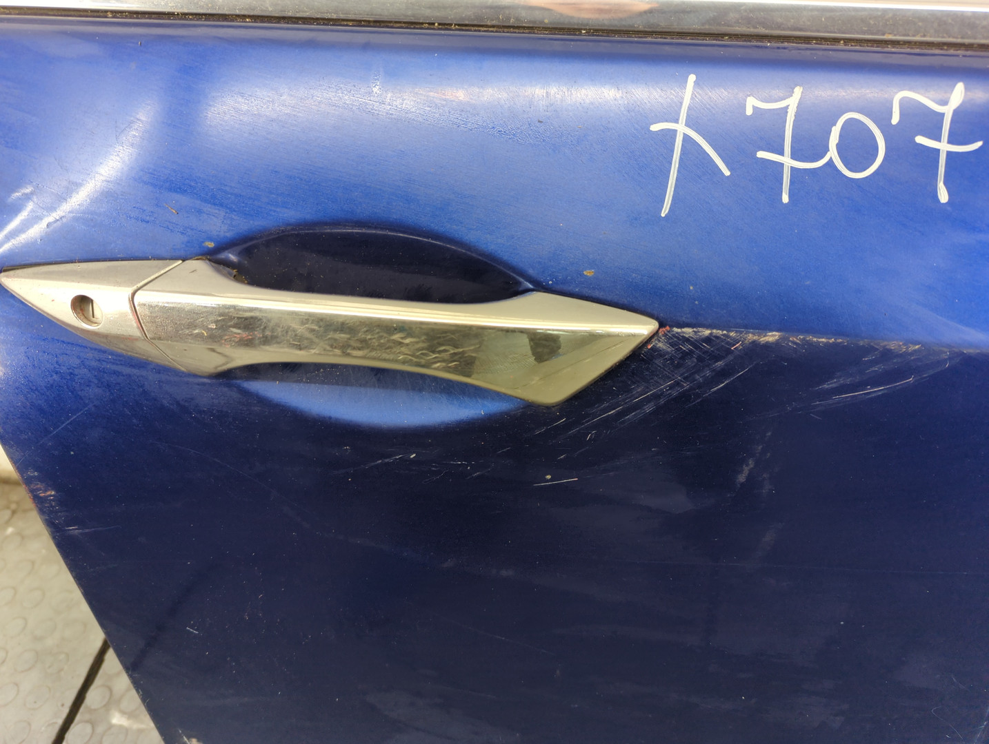 Дверь передняя правая