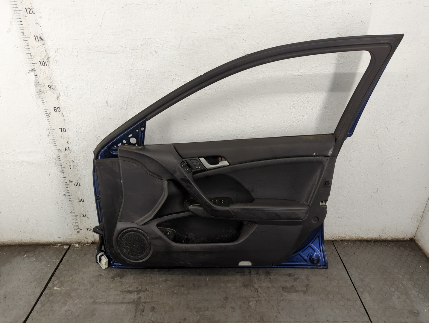 Дверь передняя правая