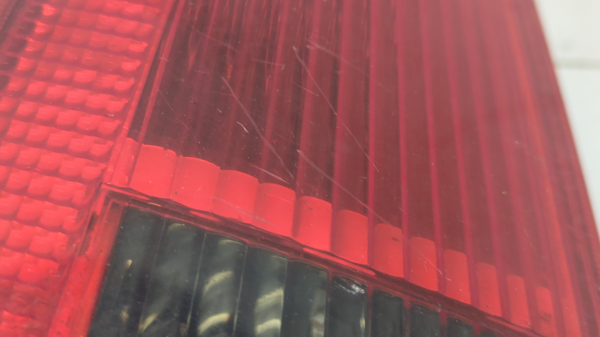 Фонарь задний левый