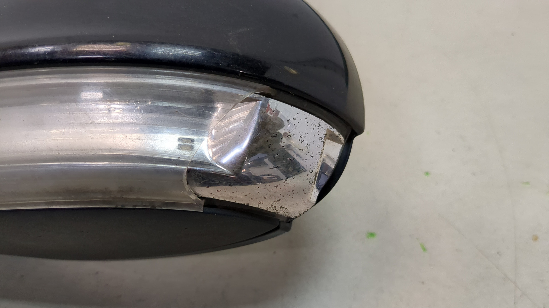 Зеркало левое электрическое