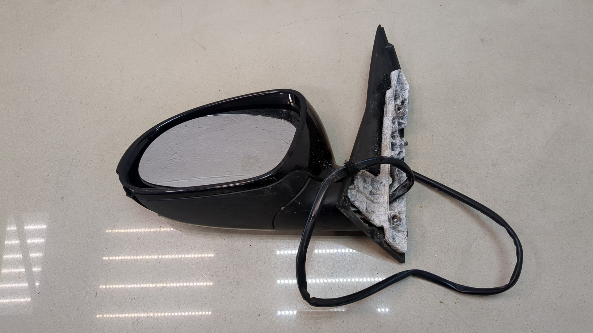 Зеркало левое электрическое