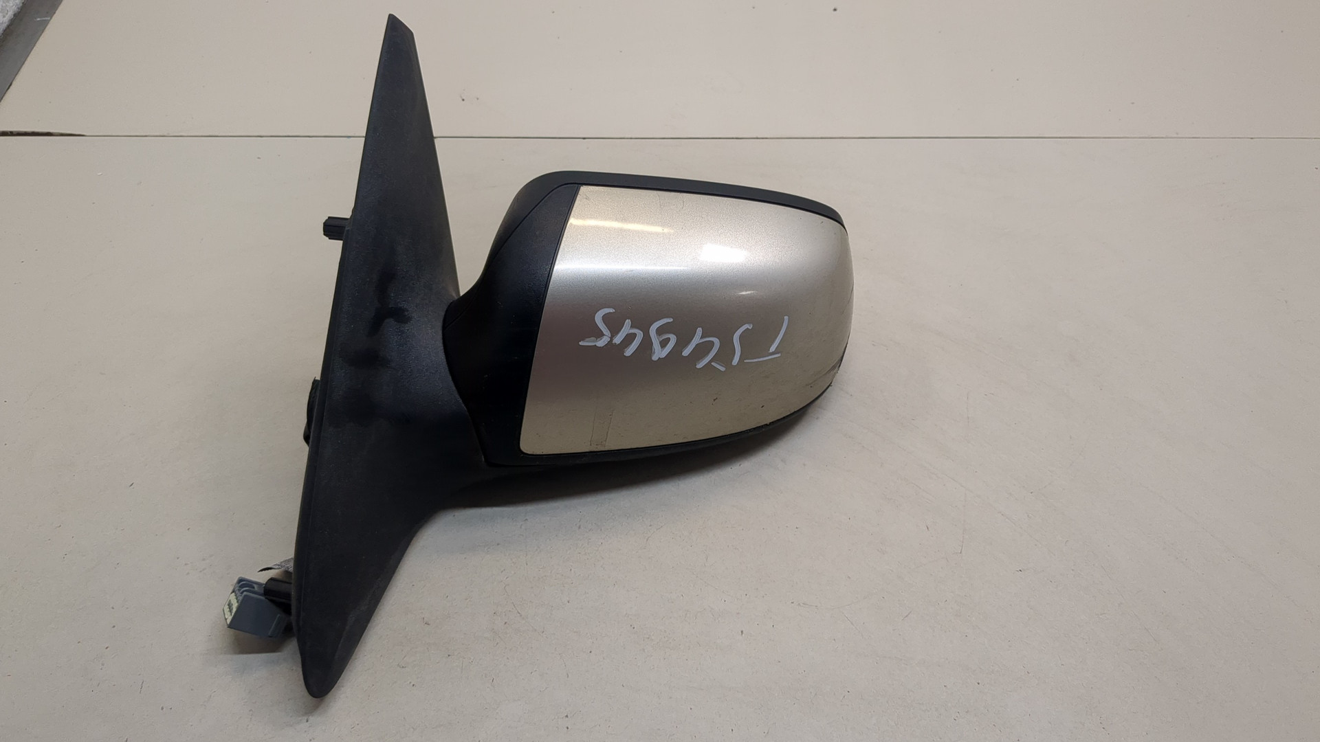 Зеркало левое электрическое