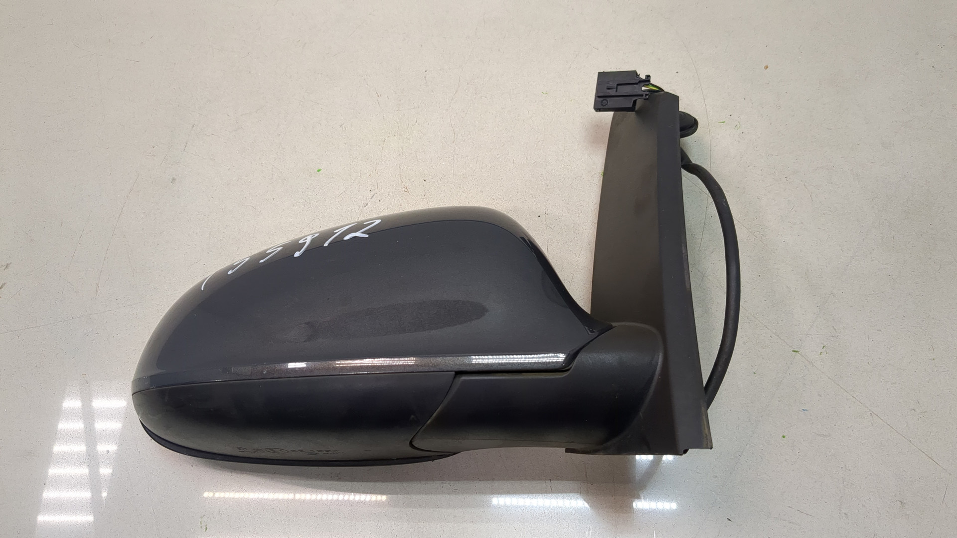 Зеркало правое электрическое