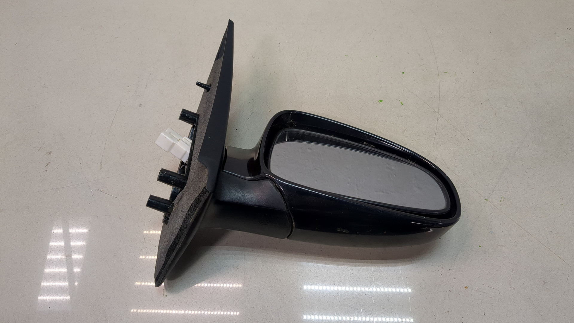 Зеркало правое электрическое