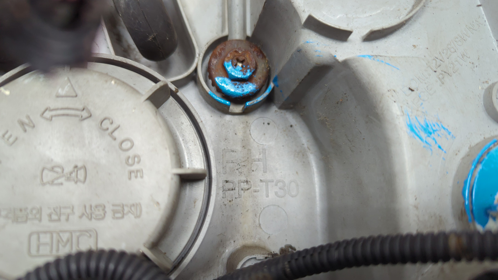 Фара правая