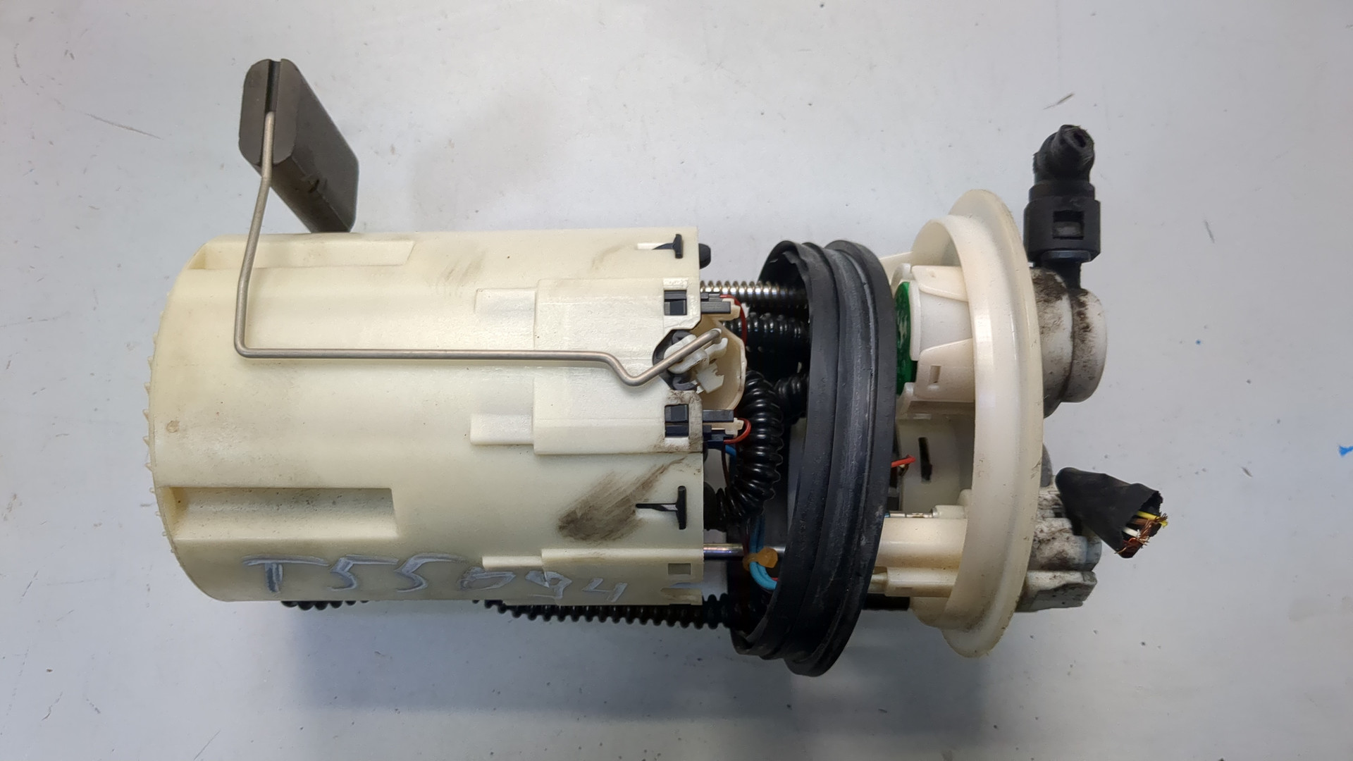 Насос топливный электрический