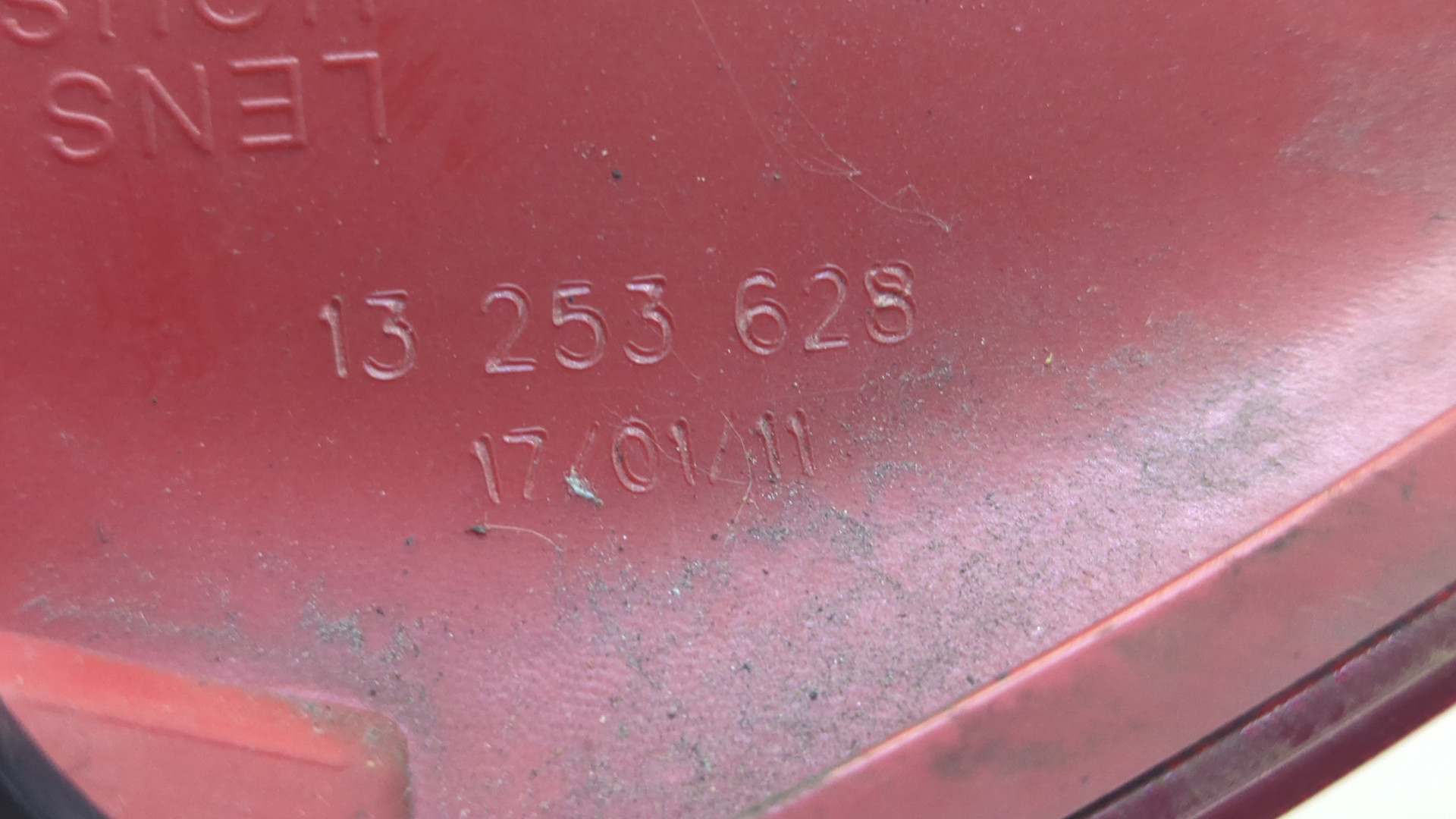 Фонарь задний правый