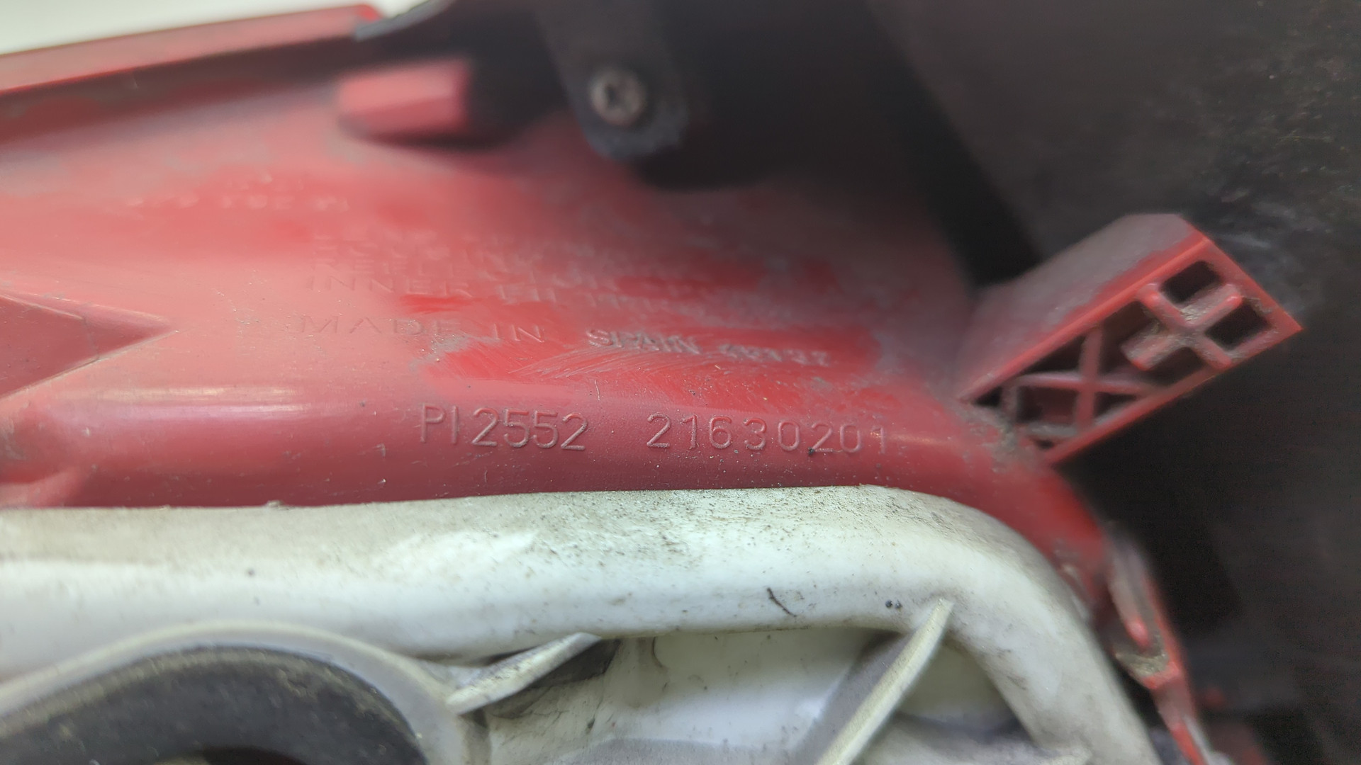 Фонарь задний правый