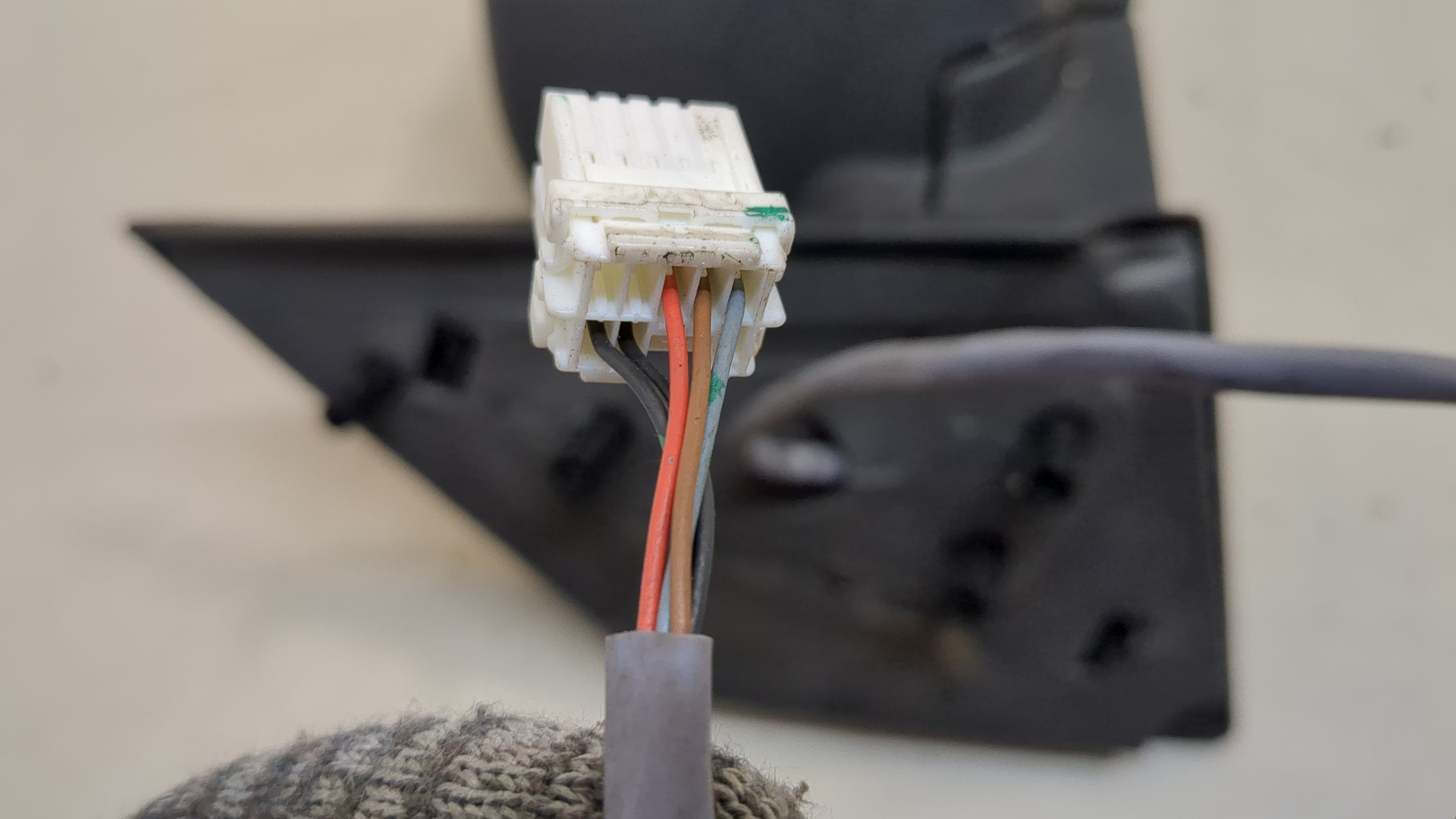 Зеркало правое электрическое