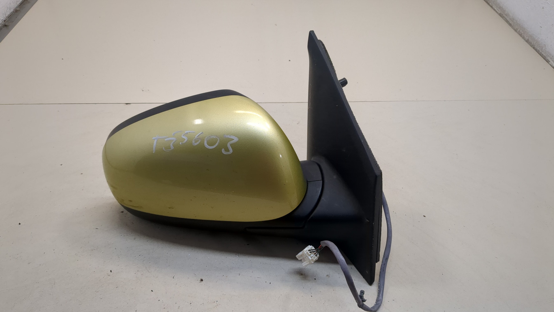 Зеркало правое электрическое