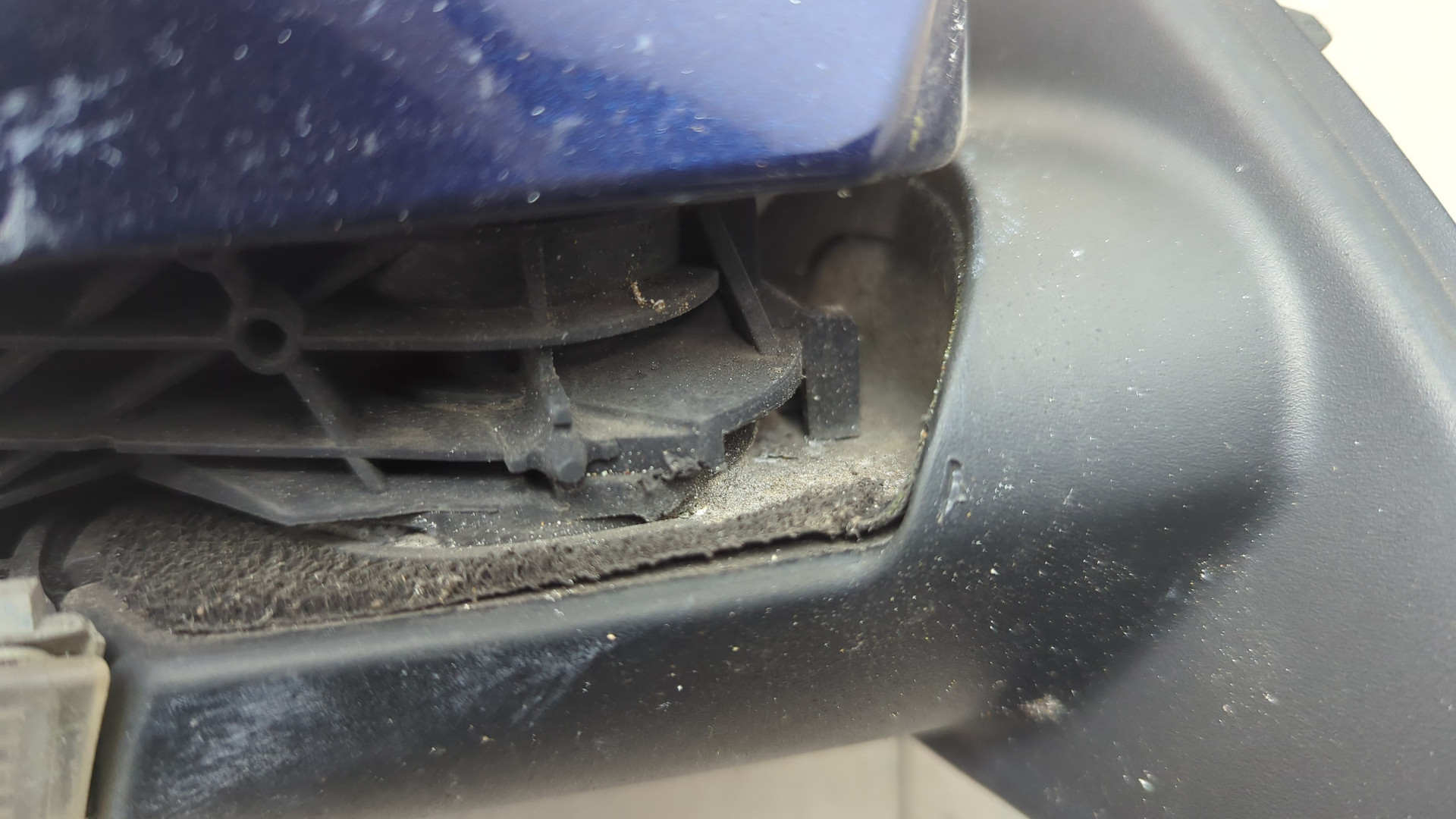 Зеркало правое электрическое