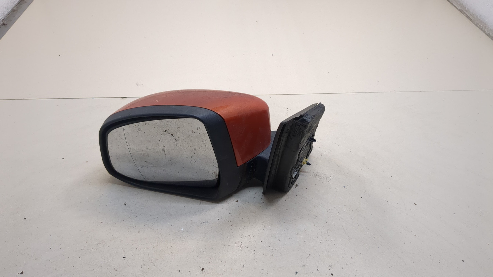 Зеркало левое электрическое