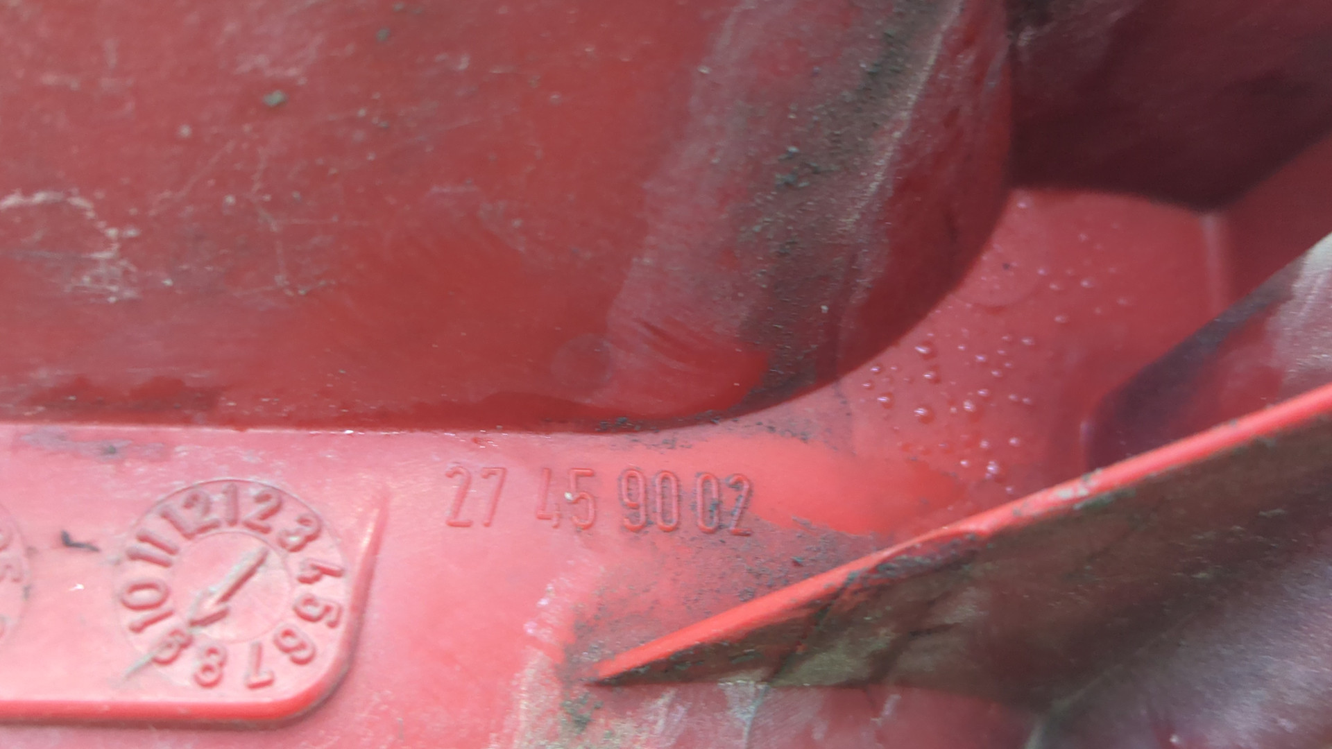 Фонарь задний левый