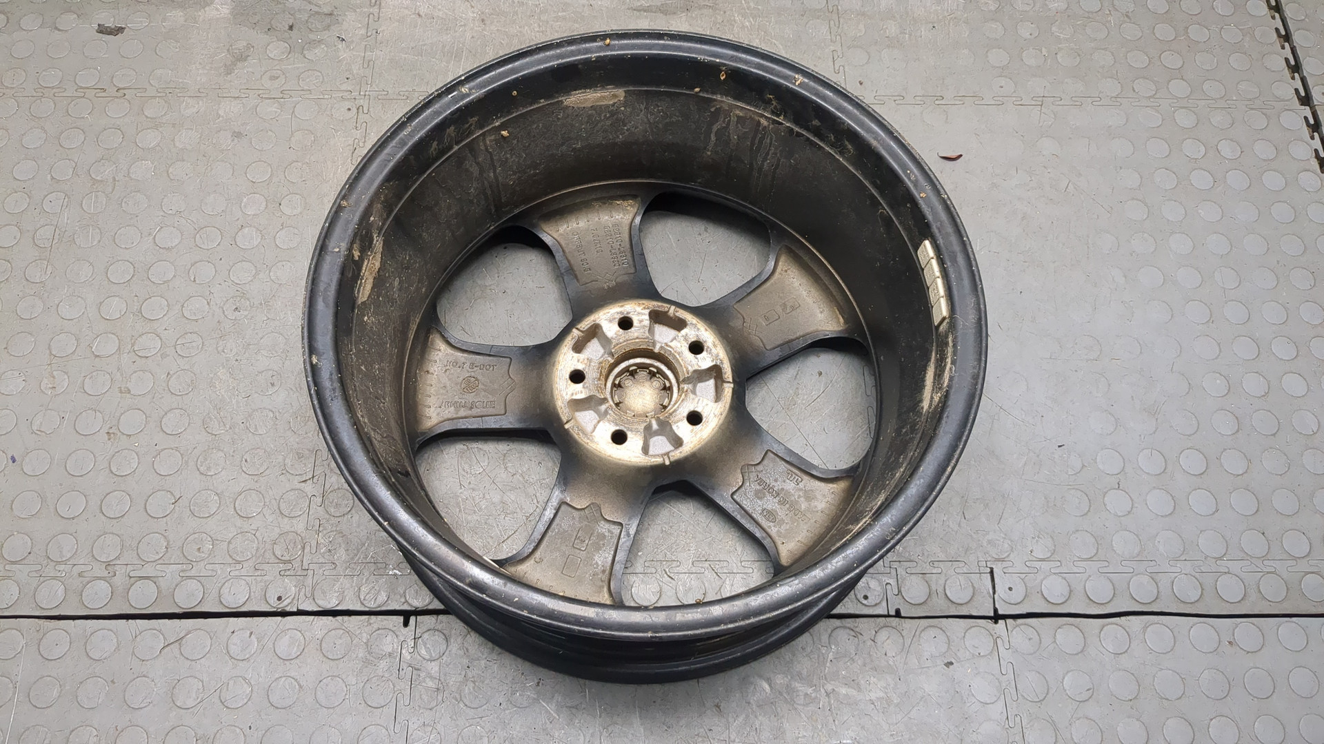 Диск колесный литой легкий сплав