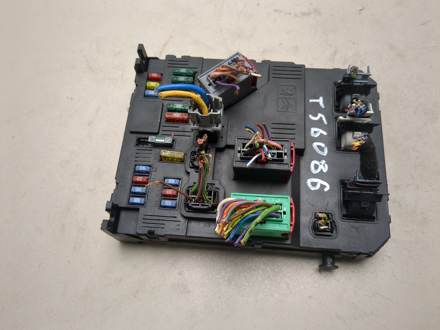 Блок предохранителей