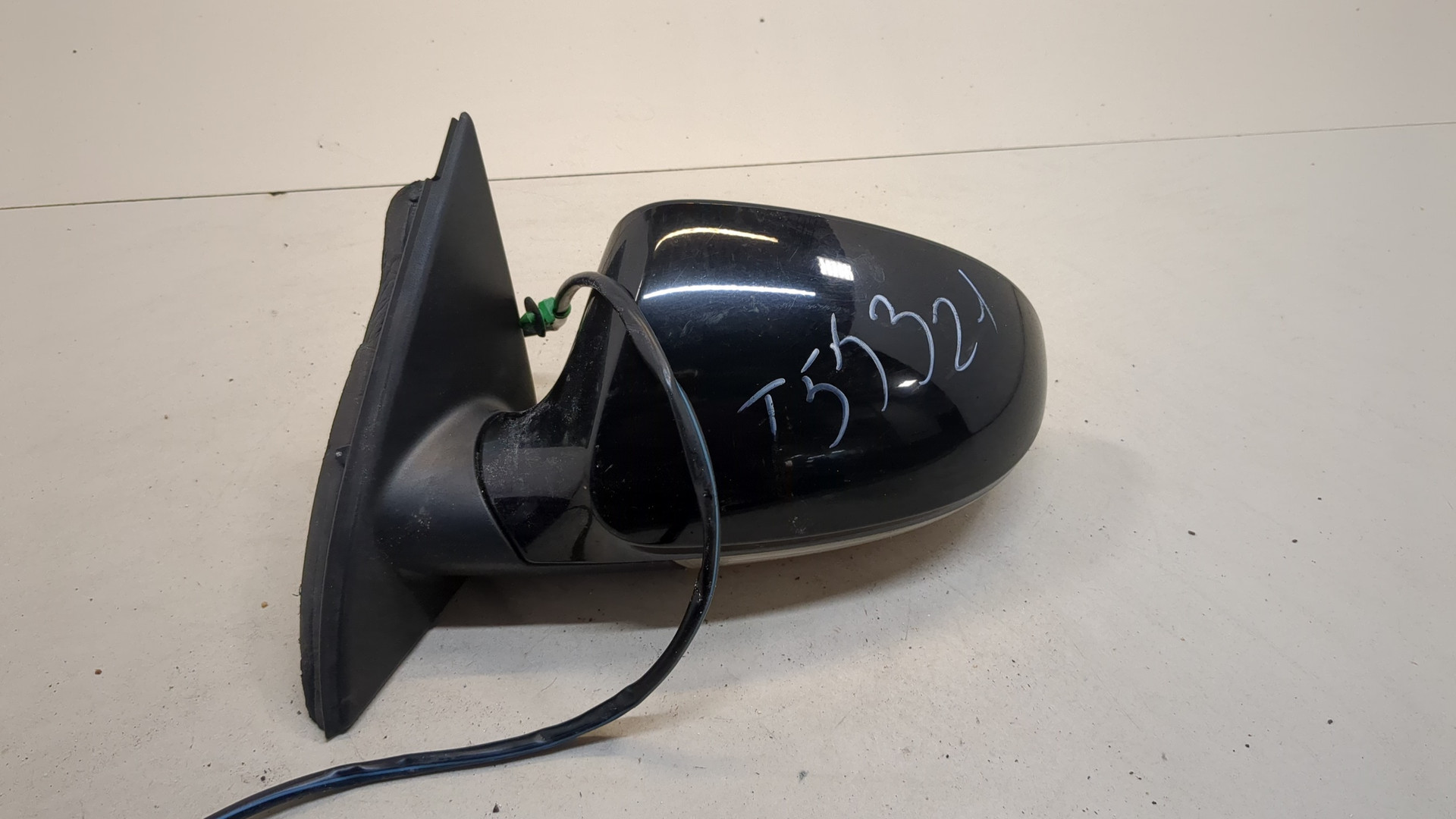 Зеркало левое электрическое