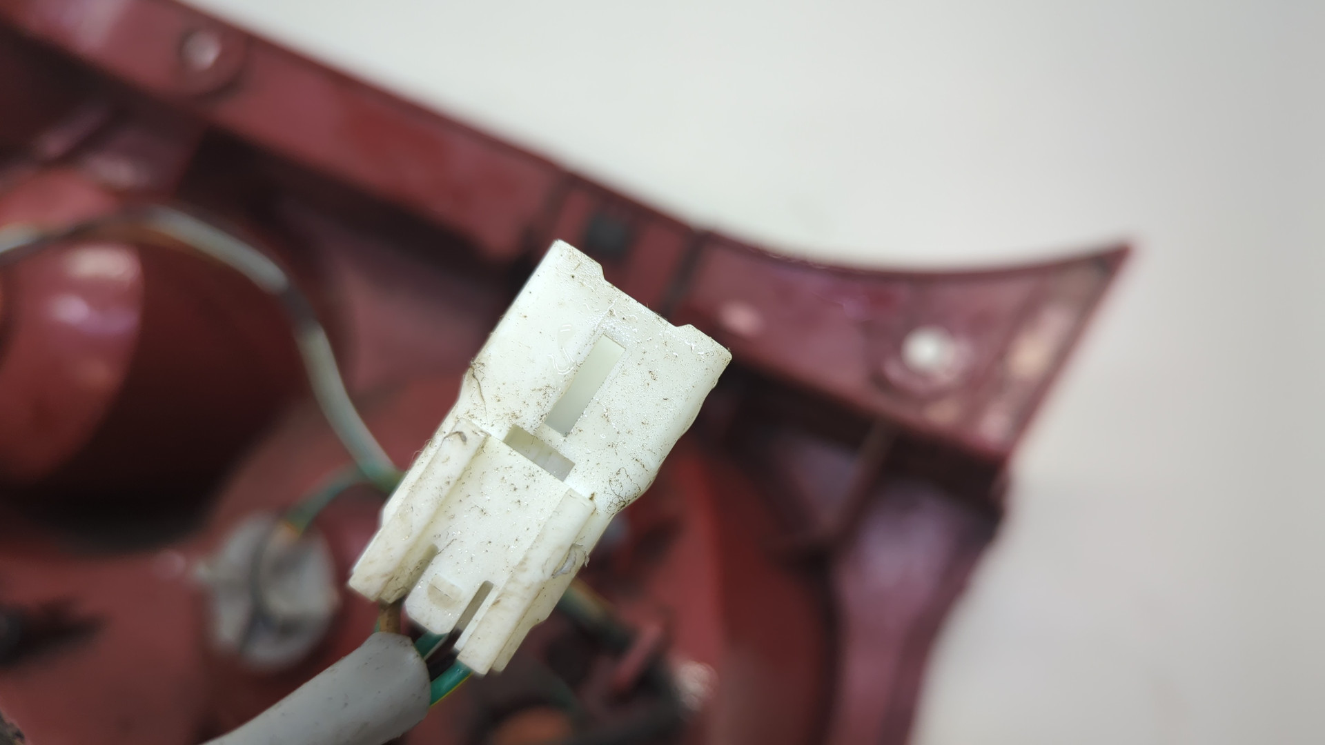 Фонарь задний правый