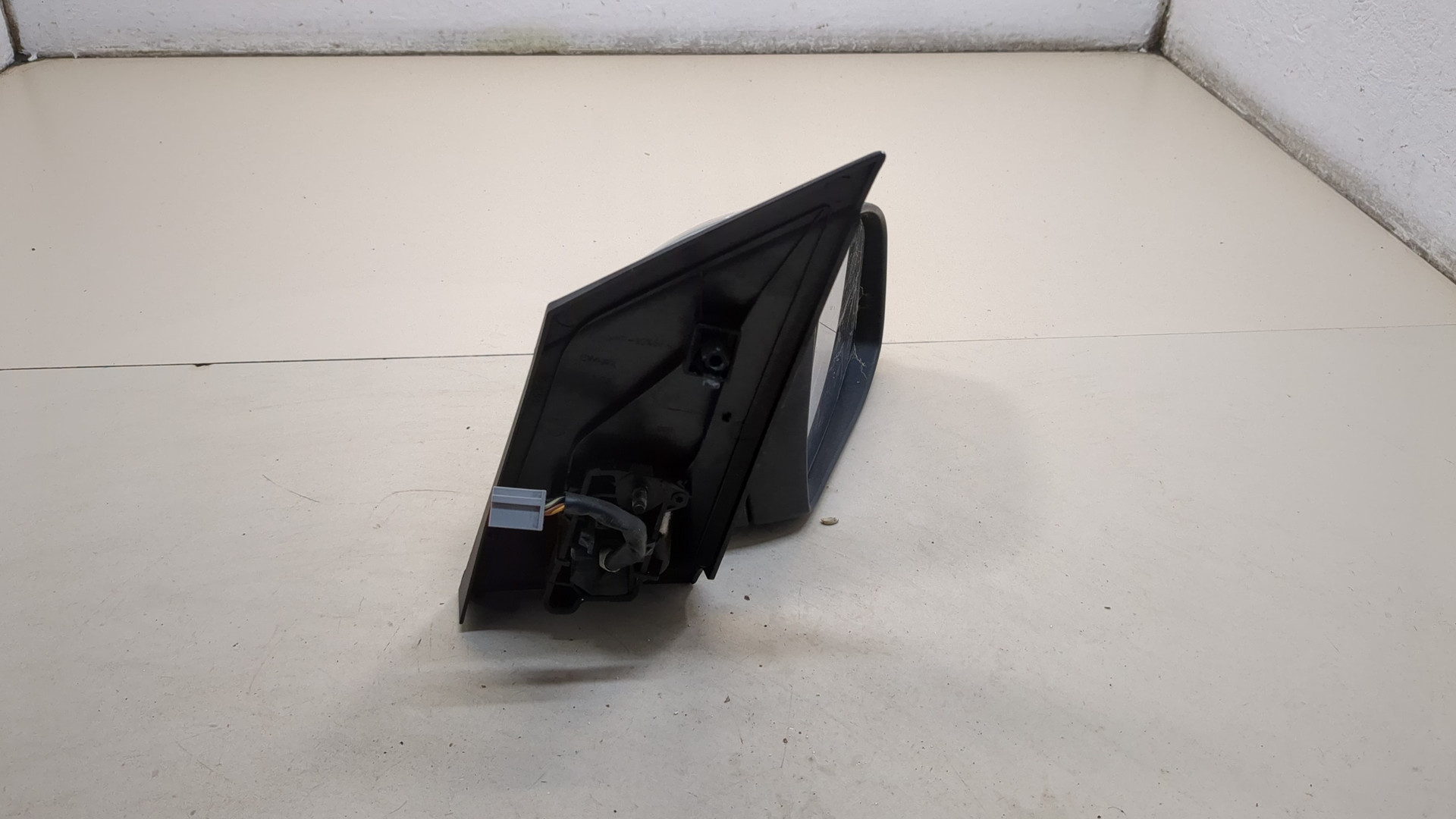 Зеркало правое электрическое