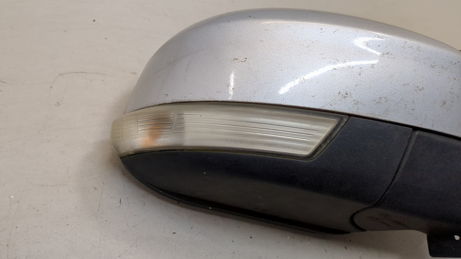 Зеркало правое электрическое