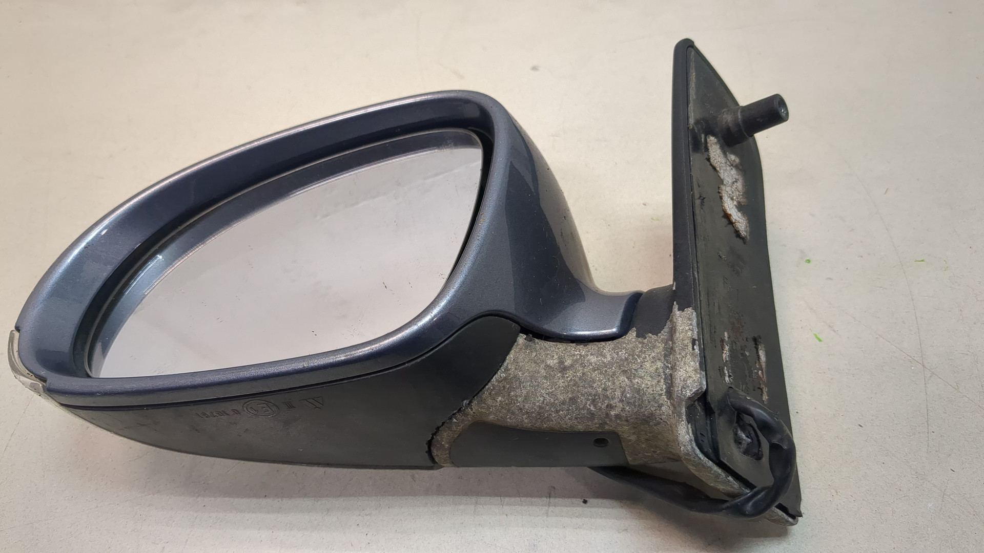 Зеркало левое электрическое