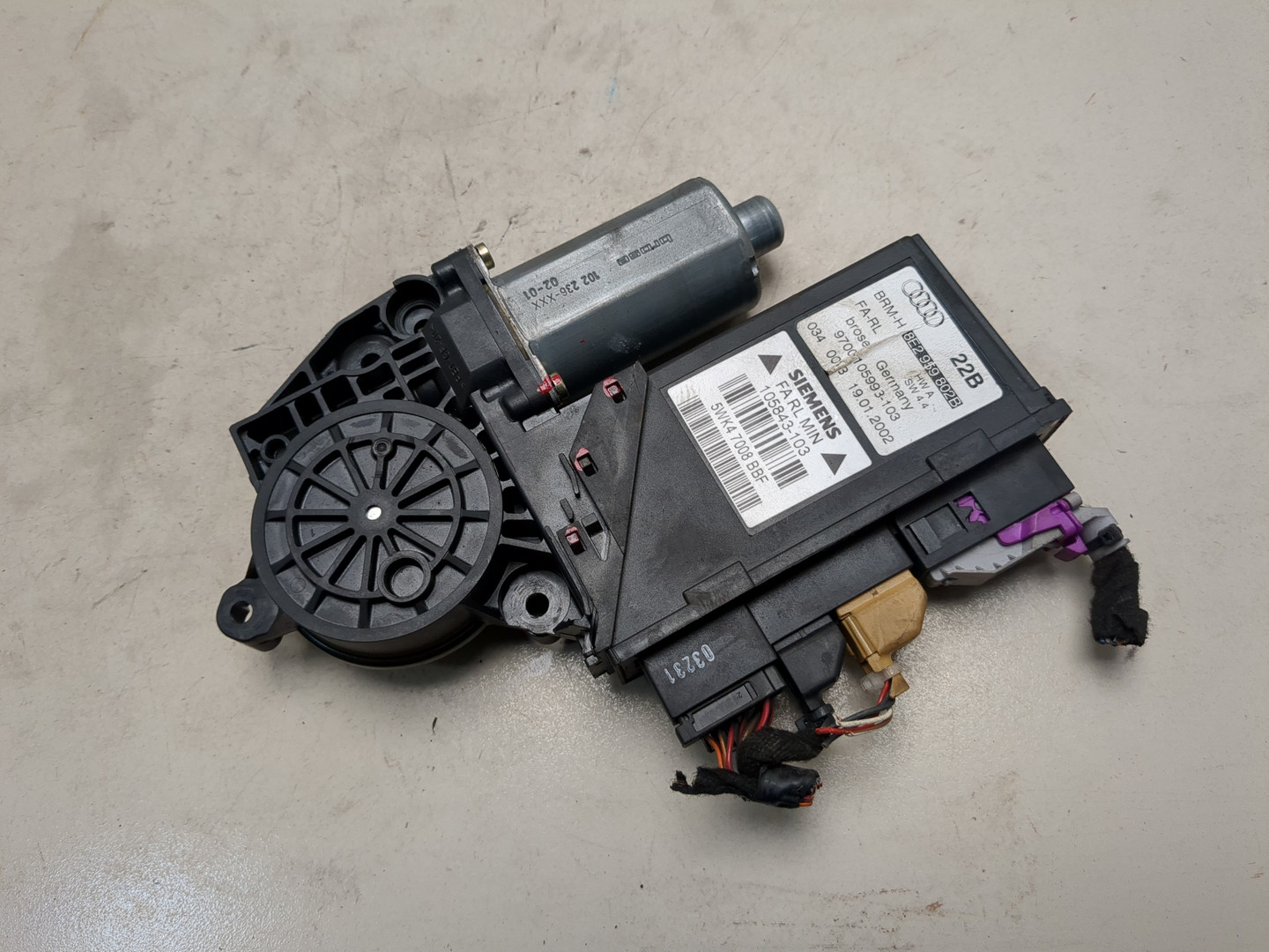 Моторчик стеклоподъемника