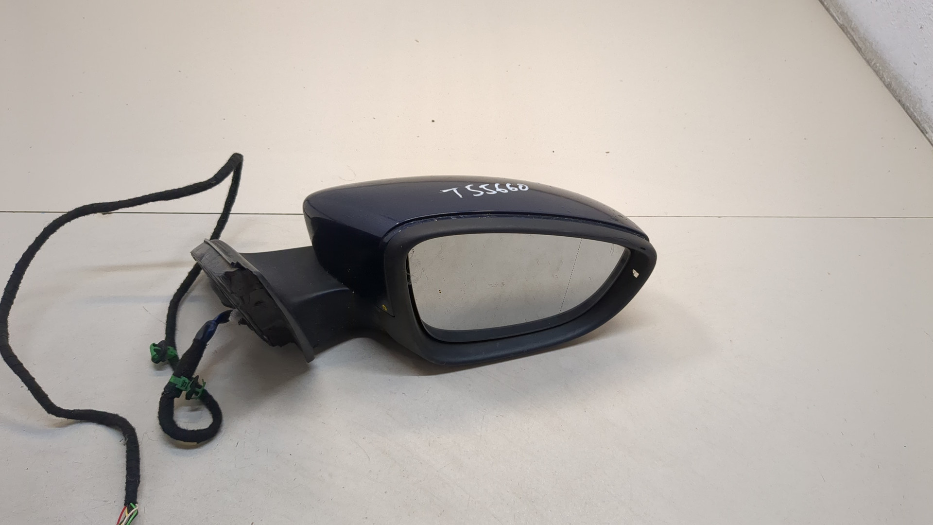 Зеркало правое электрическое