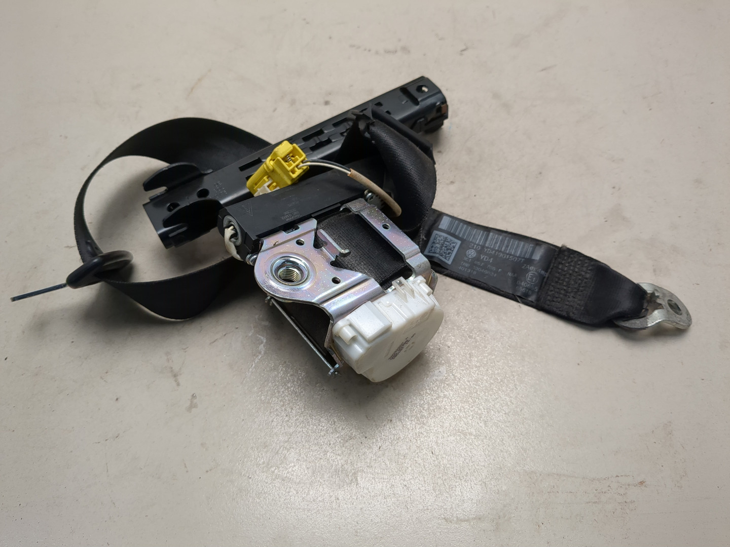 Ремень безопасности