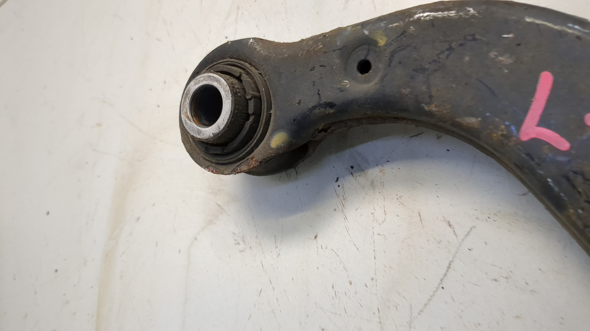 Рычаг задний