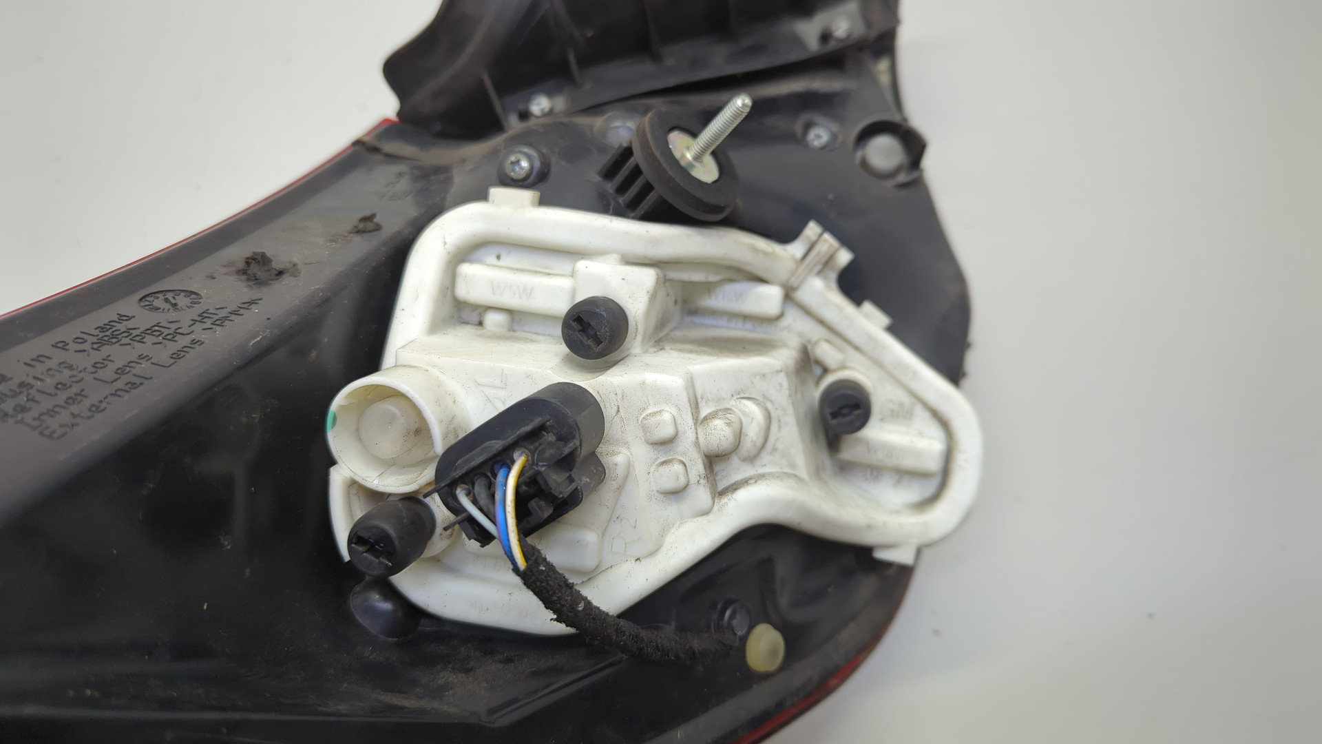 Фонарь задний правый