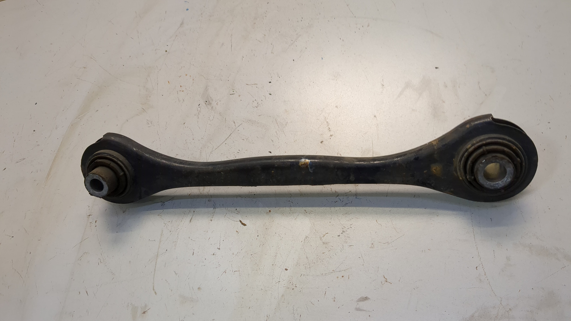 Рычаг задний