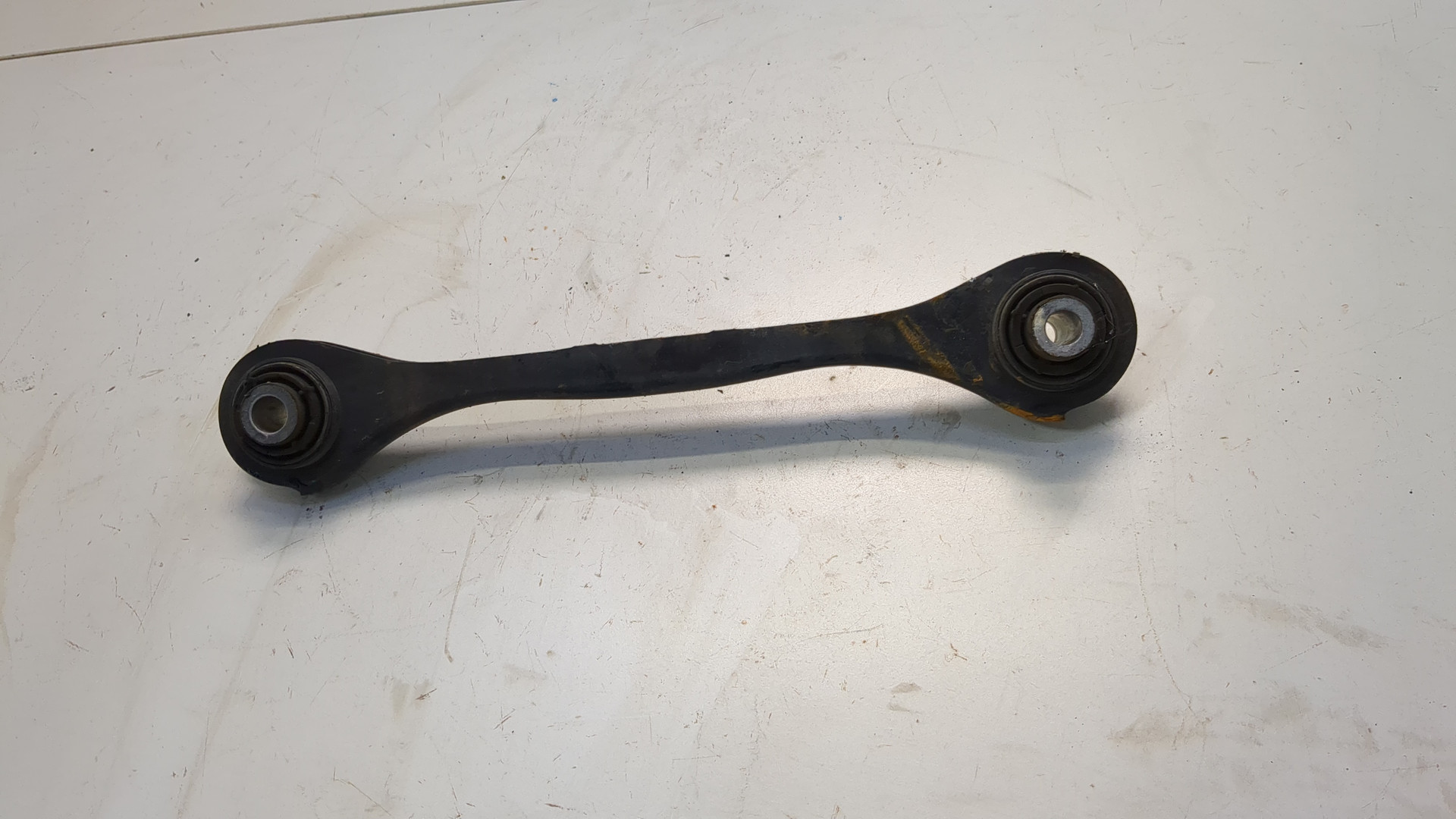 Рычаг задний