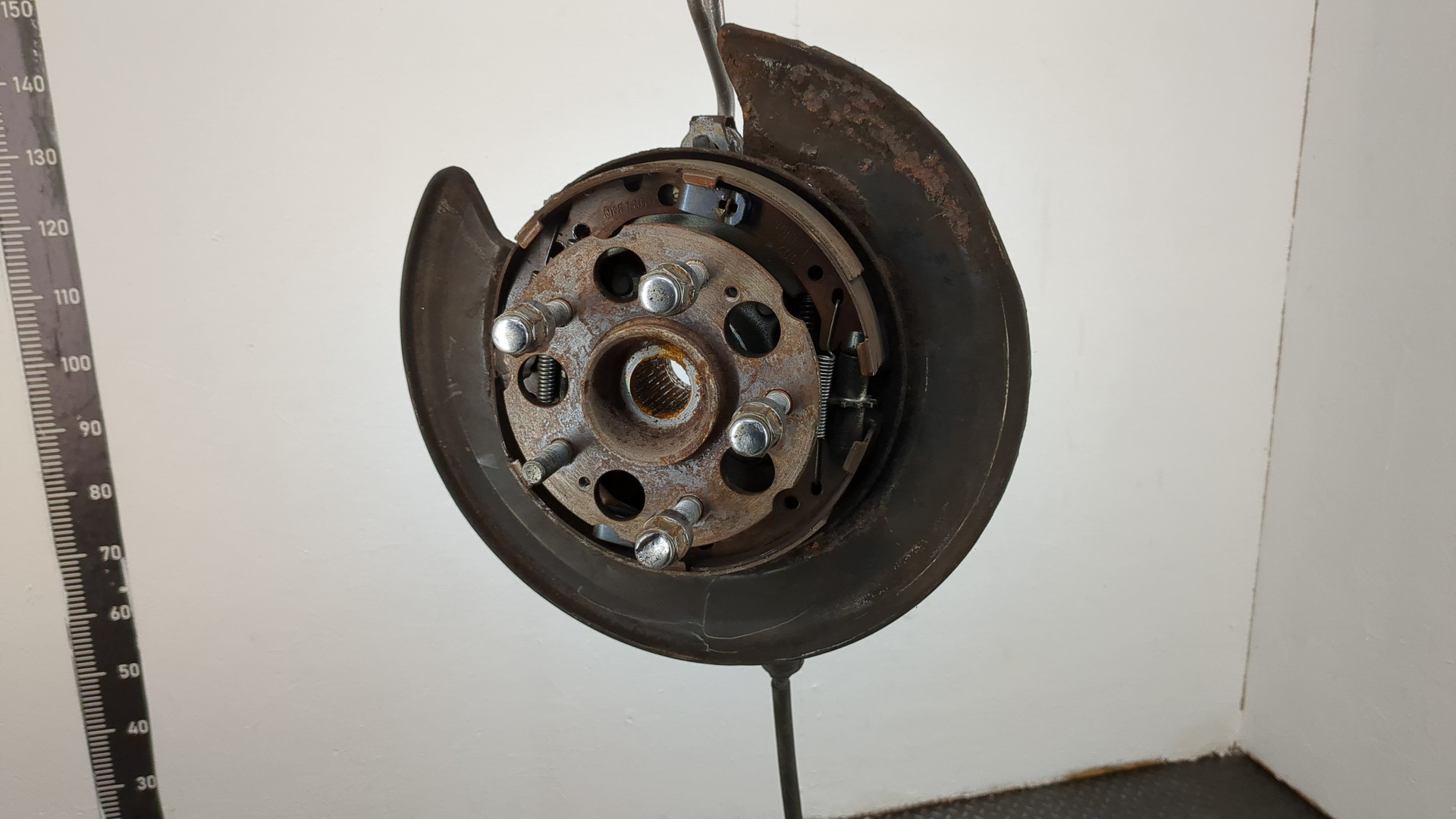 Кулак поворотный задний правый