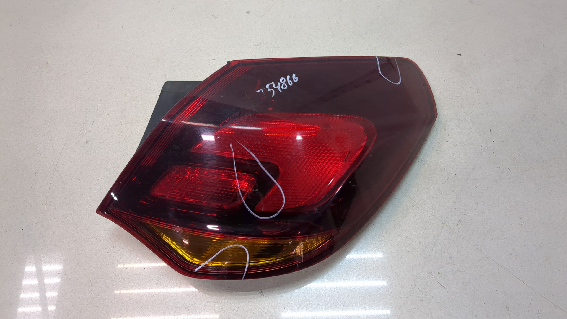 Фонарь задний правый