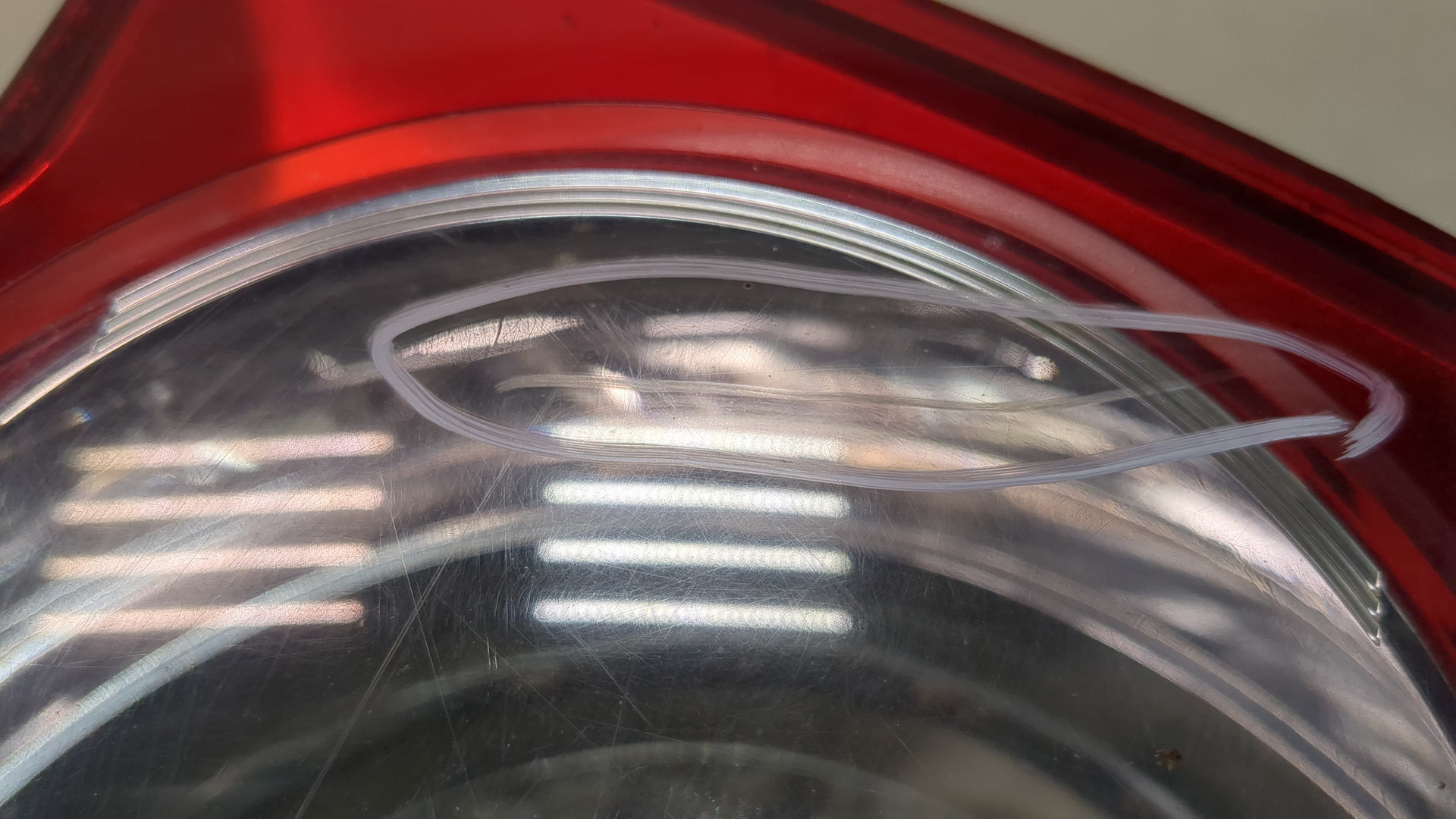 Фонарь задний правый