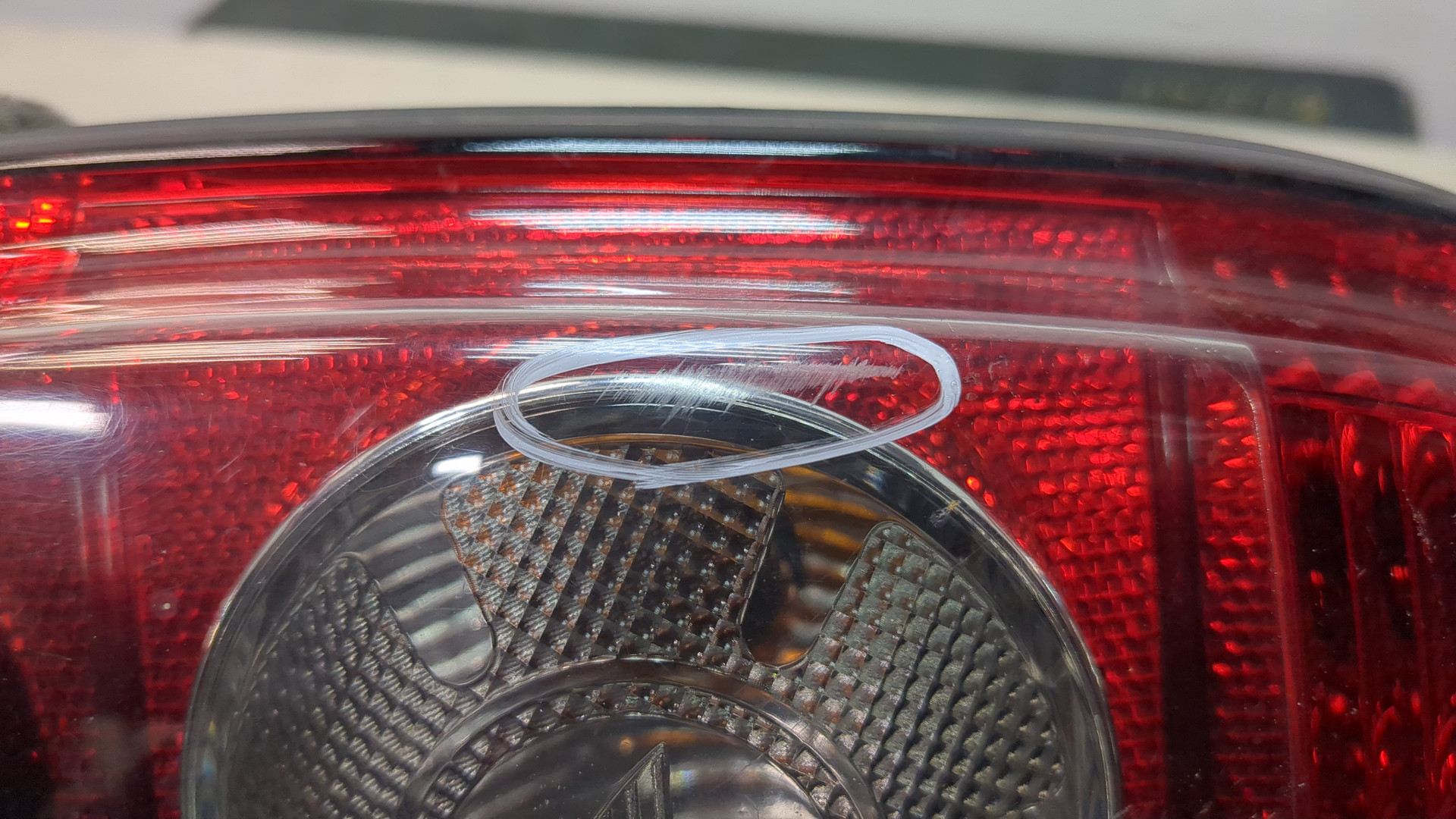 Фонарь задний левый