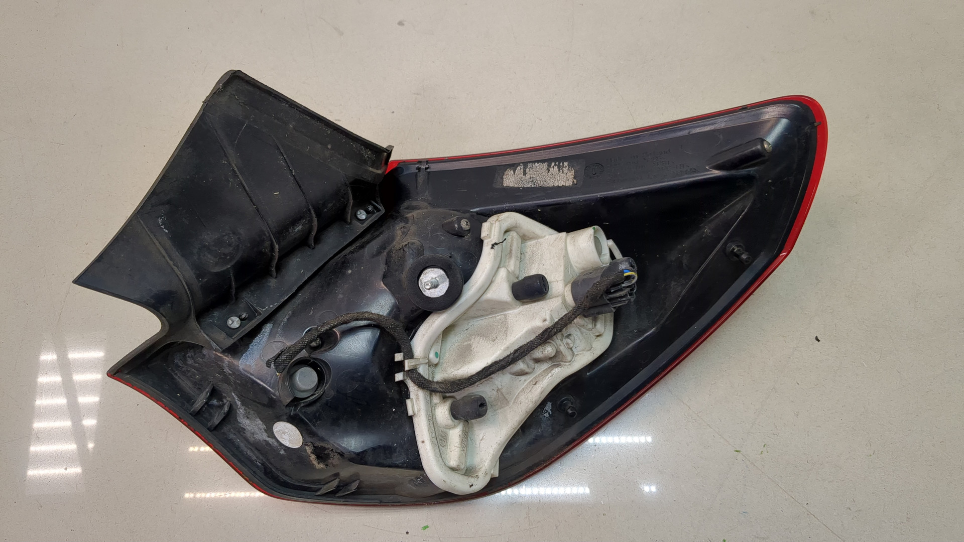 Фонарь задний левый