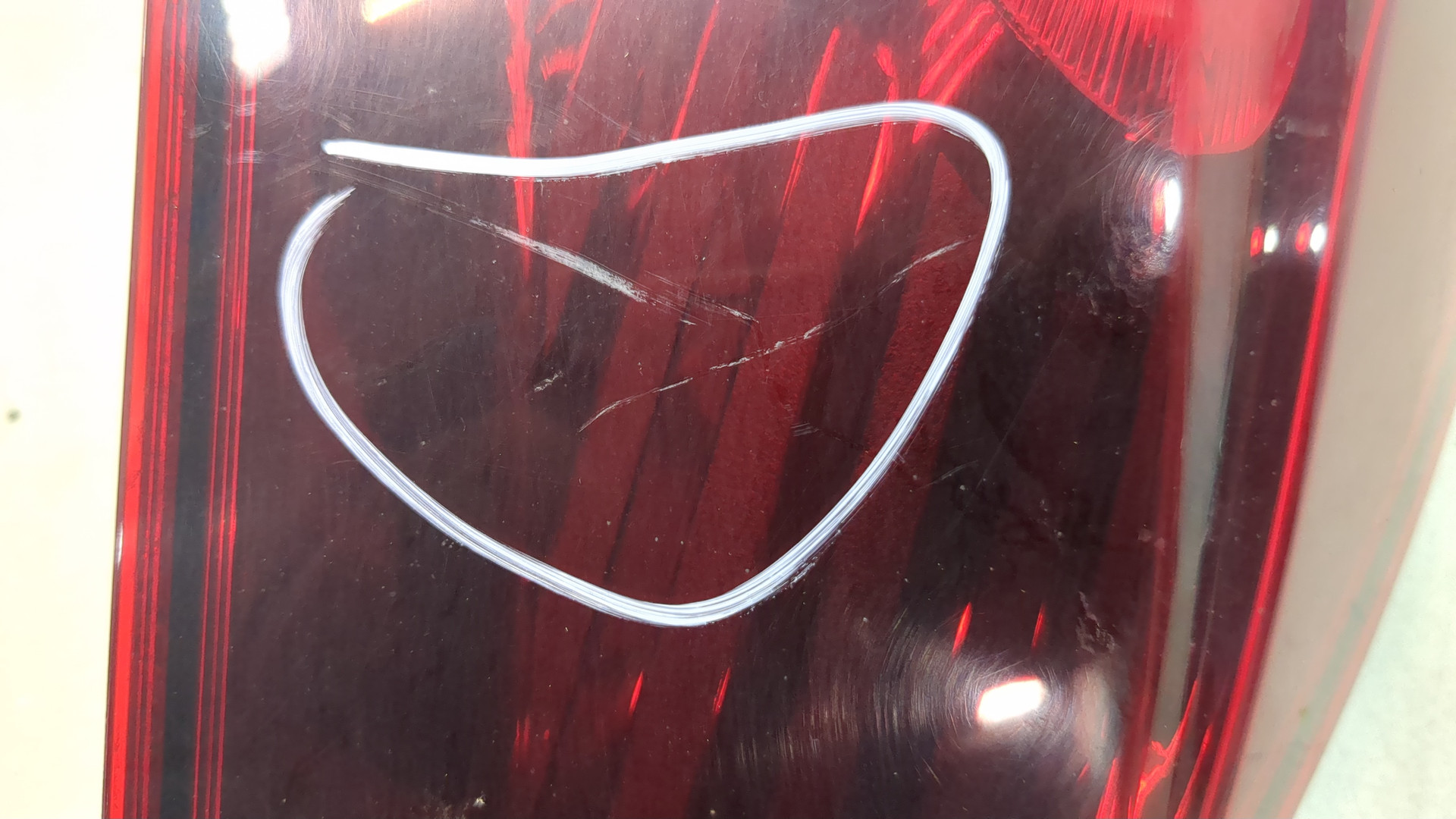 Фонарь задний левый