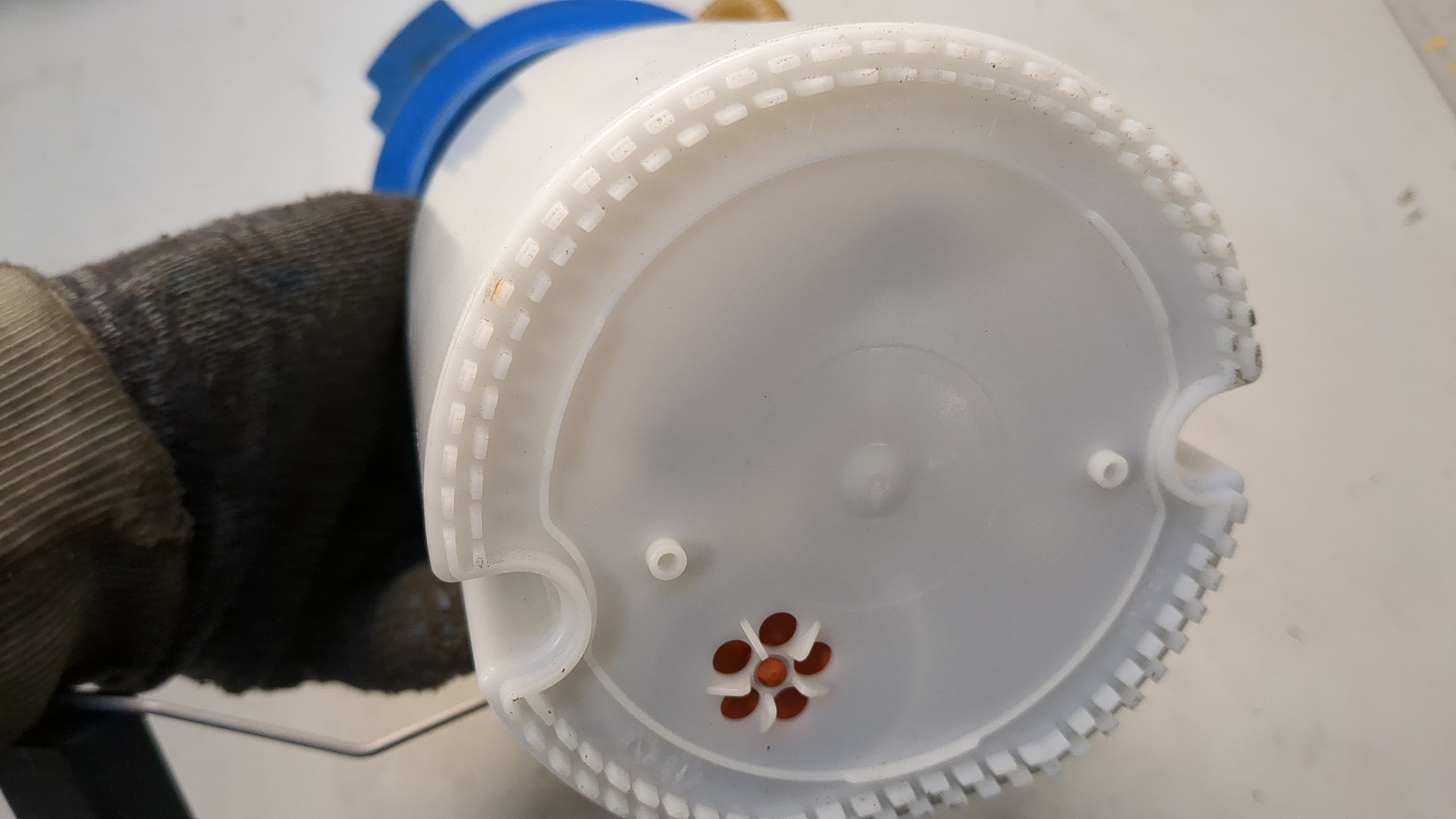 Насос топливный электрический