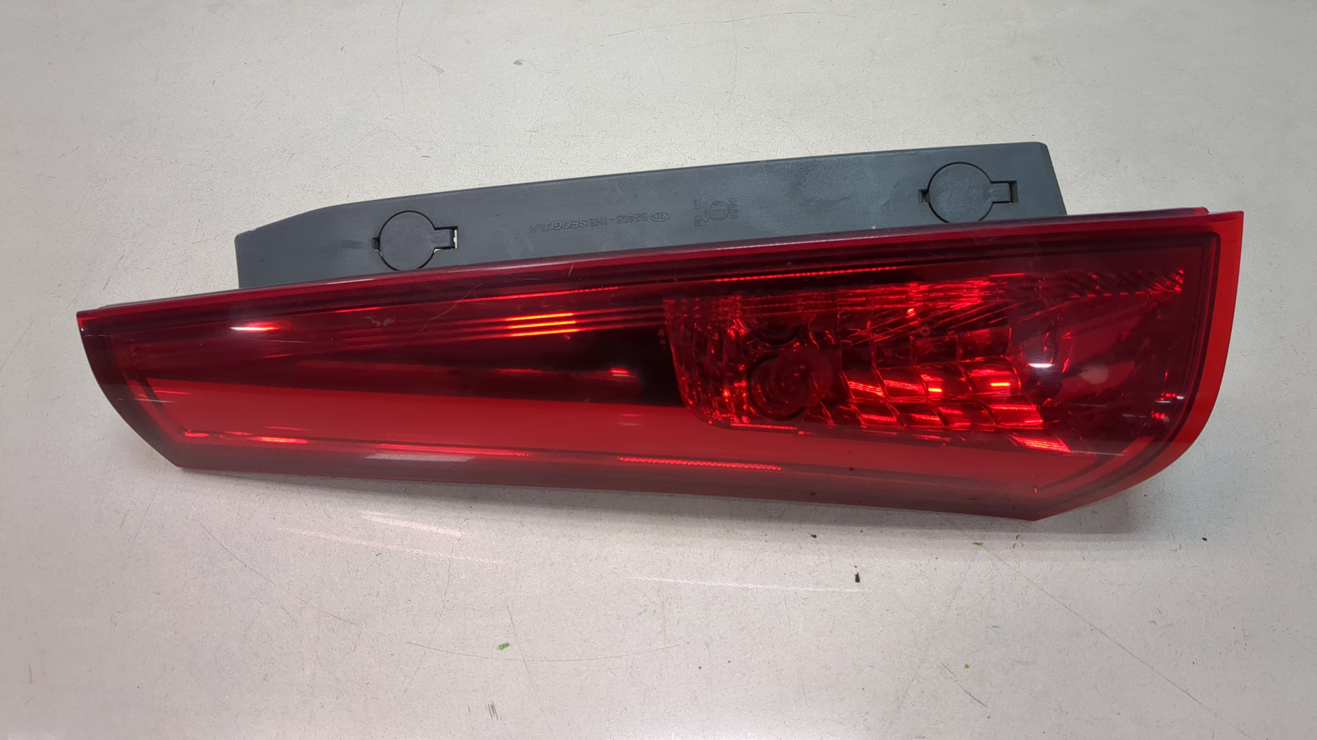 Фонарь задний левый