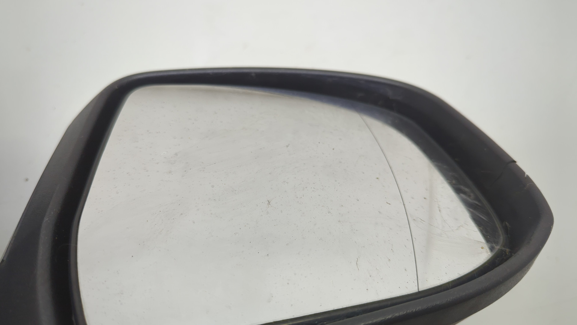 Зеркало правое электрическое