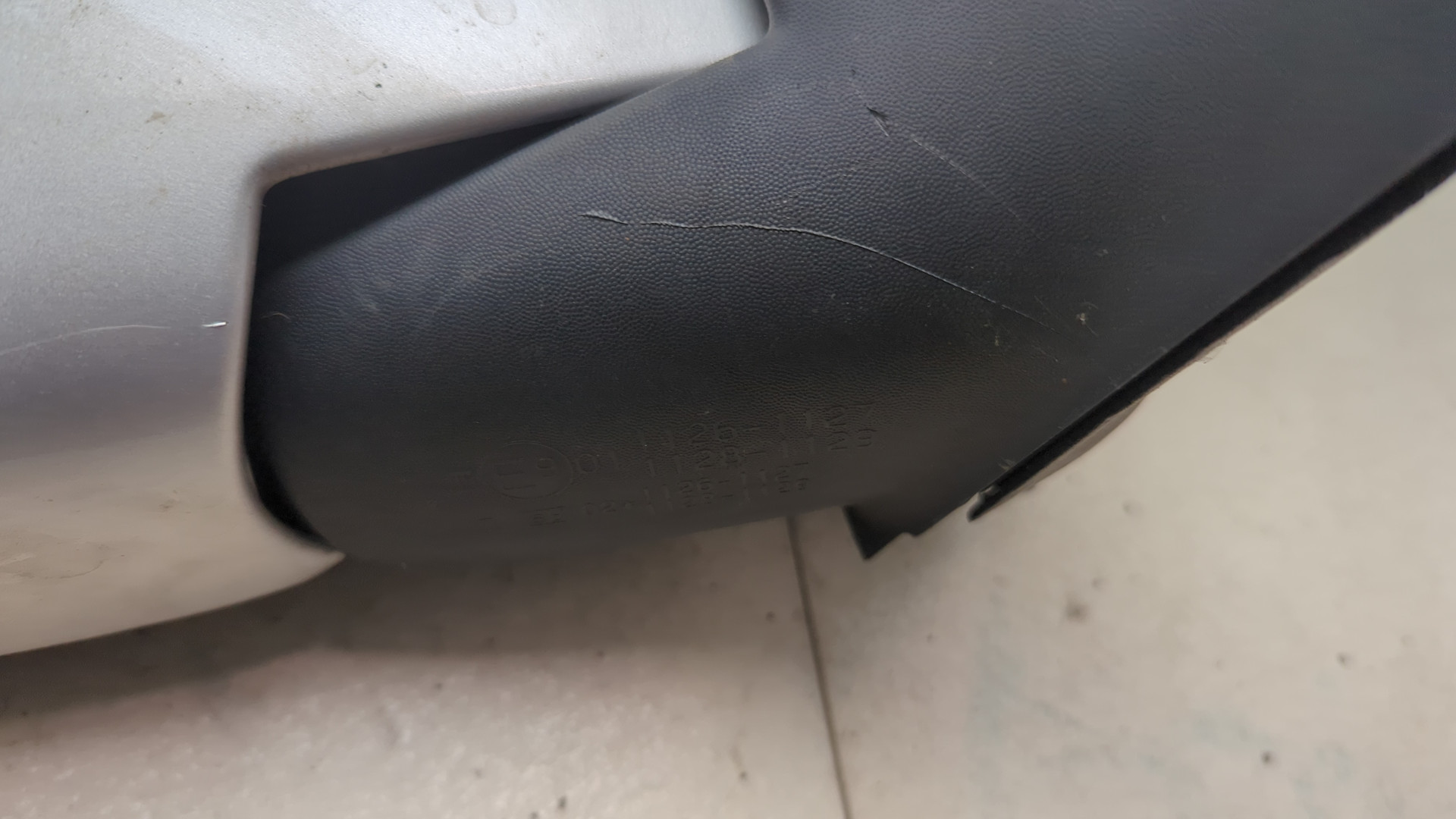 Зеркало правое электрическое