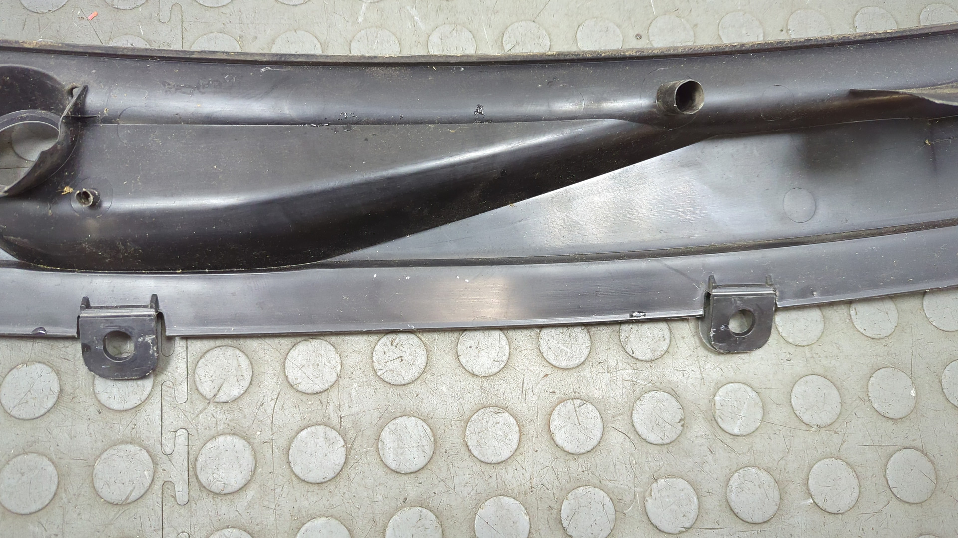 Решетка стеклоочистителей (Жабо)