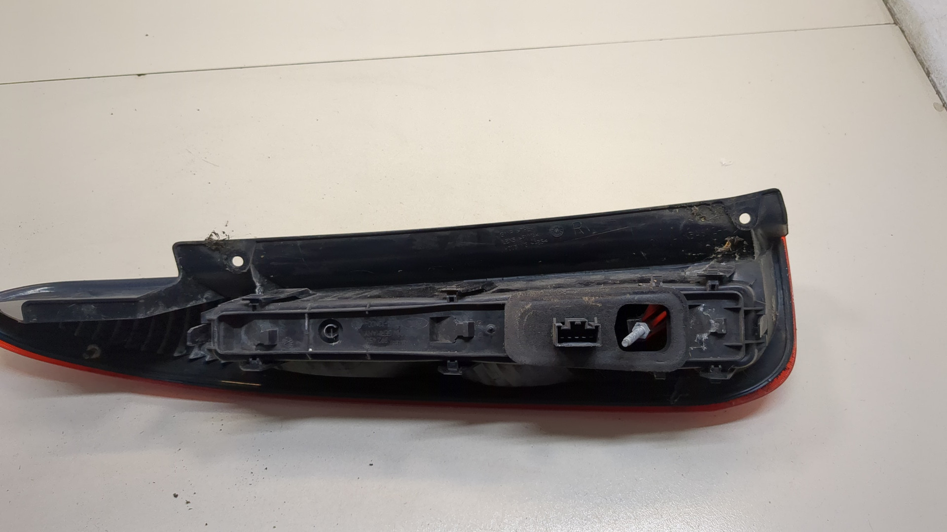 Фонарь задний правый