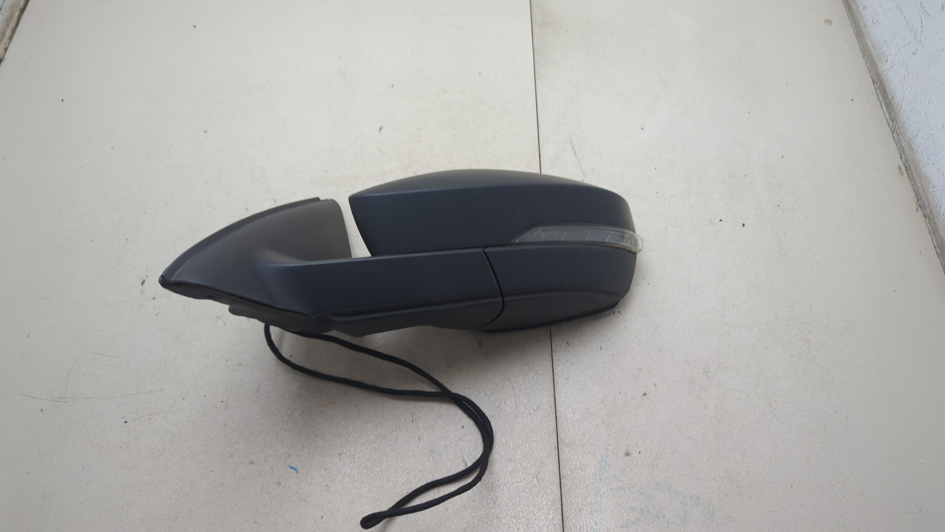 Зеркало левое электрическое